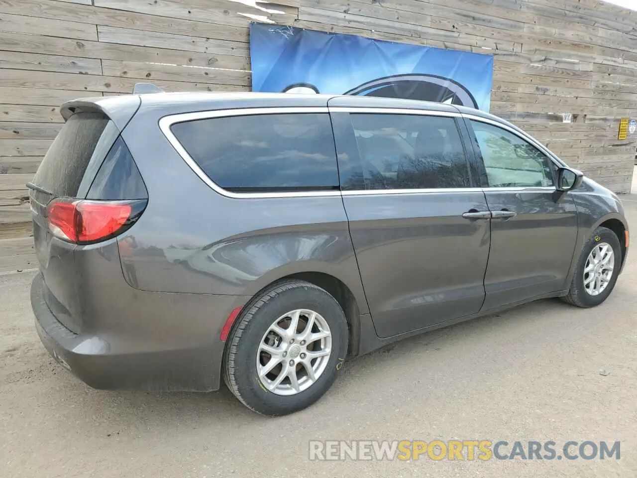3 Фотография поврежденного автомобиля 2C4RC1DG6KR592766 CHRYSLER PACIFICA 2019