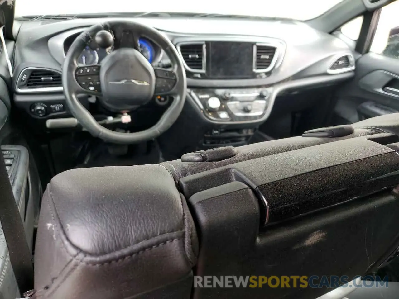 8 Фотография поврежденного автомобиля 2C4RC1EG0KR555095 CHRYSLER PACIFICA 2019
