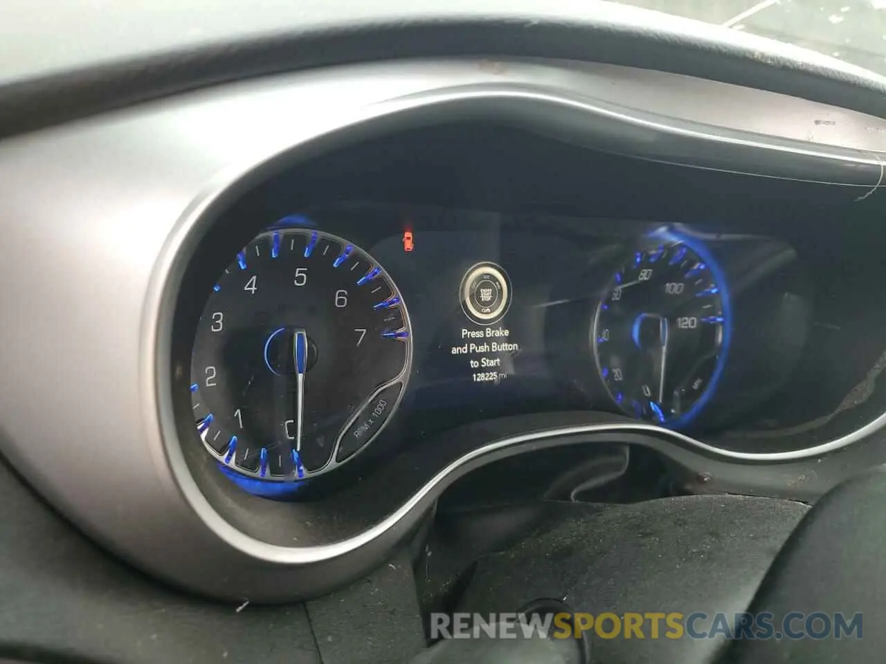 9 Фотография поврежденного автомобиля 2C4RC1EG0KR555095 CHRYSLER PACIFICA 2019