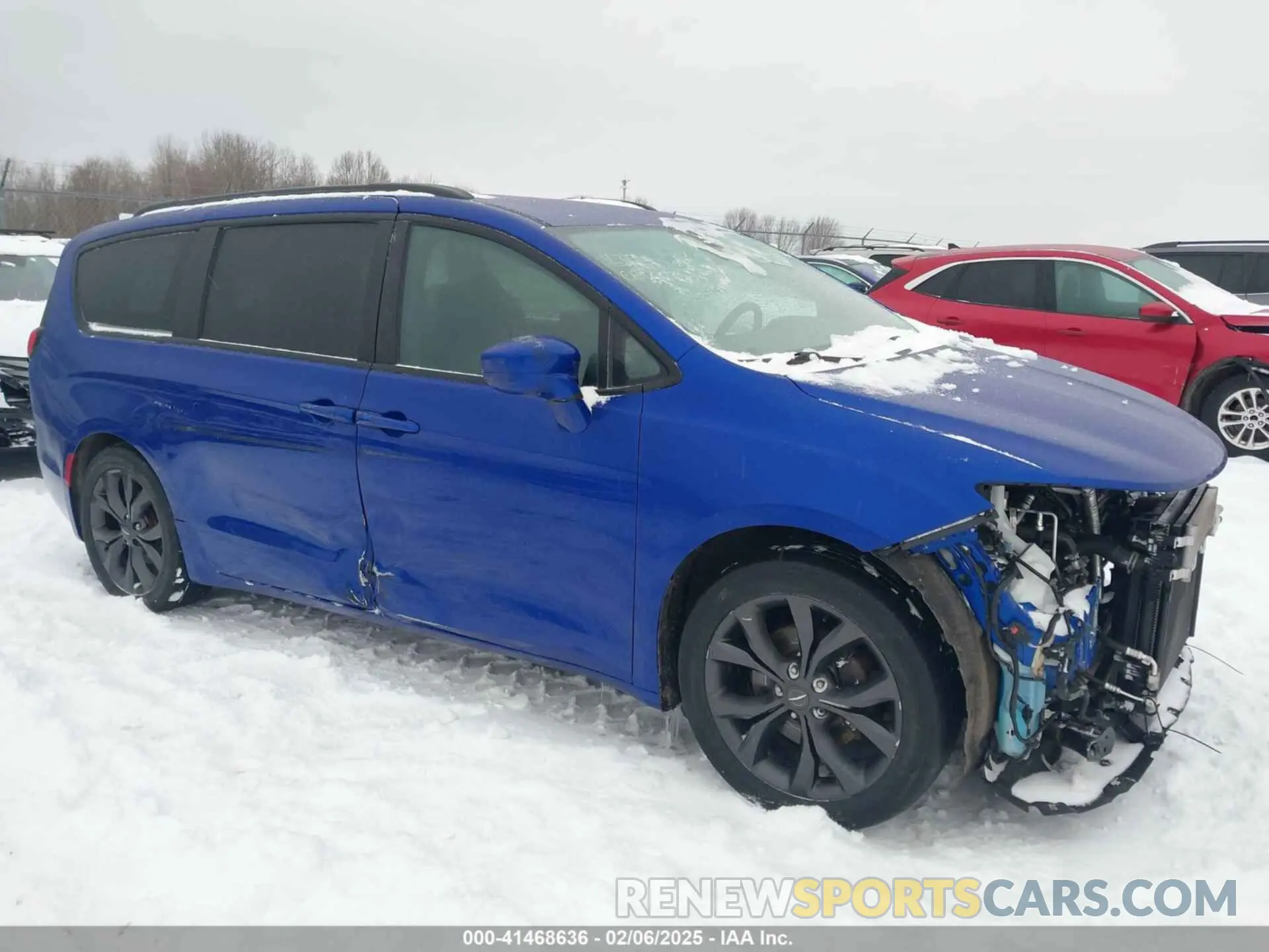 1 Photograph of a damaged car 2C4RC1EG1KR588803 CHRYSLER PACIFICA 2019