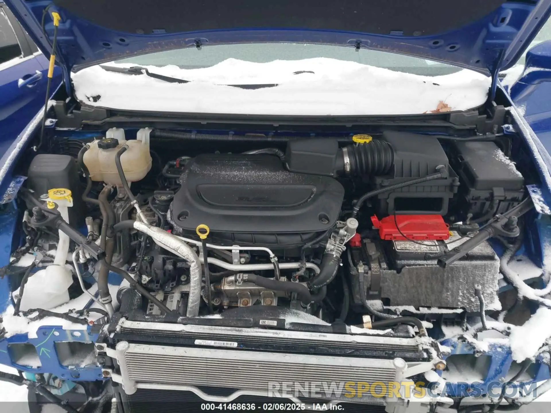 10 Photograph of a damaged car 2C4RC1EG1KR588803 CHRYSLER PACIFICA 2019