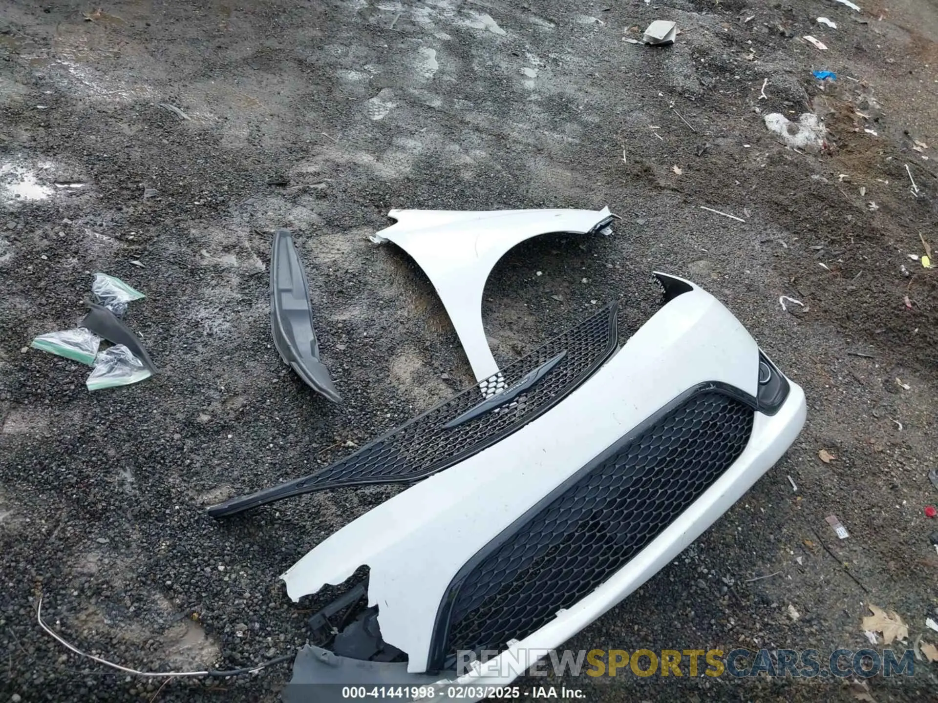12 Photograph of a damaged car 2C4RC1EG5KR505566 CHRYSLER PACIFICA 2019
