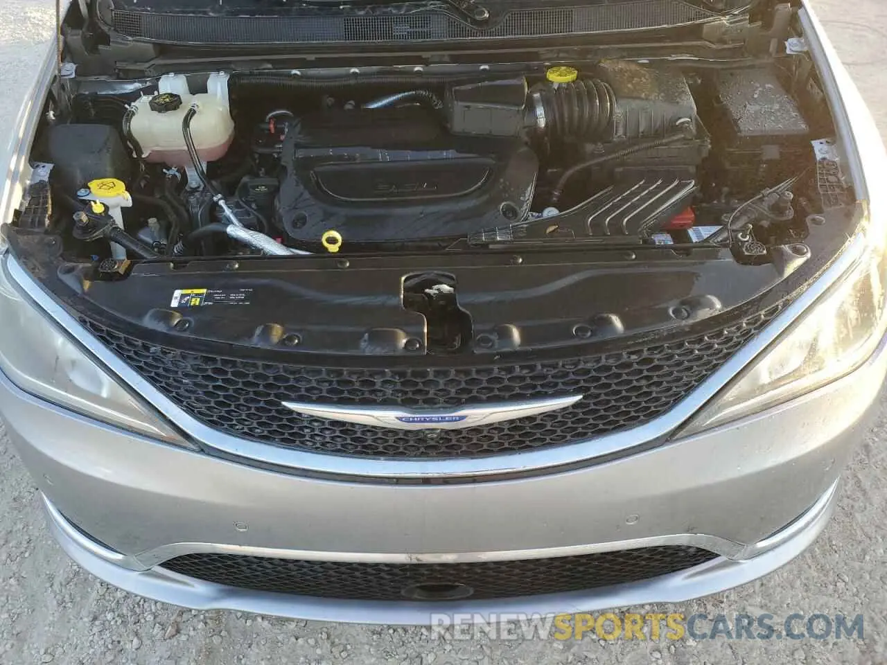 12 Photograph of a damaged car 2C4RC1EG7KR588045 CHRYSLER PACIFICA 2019