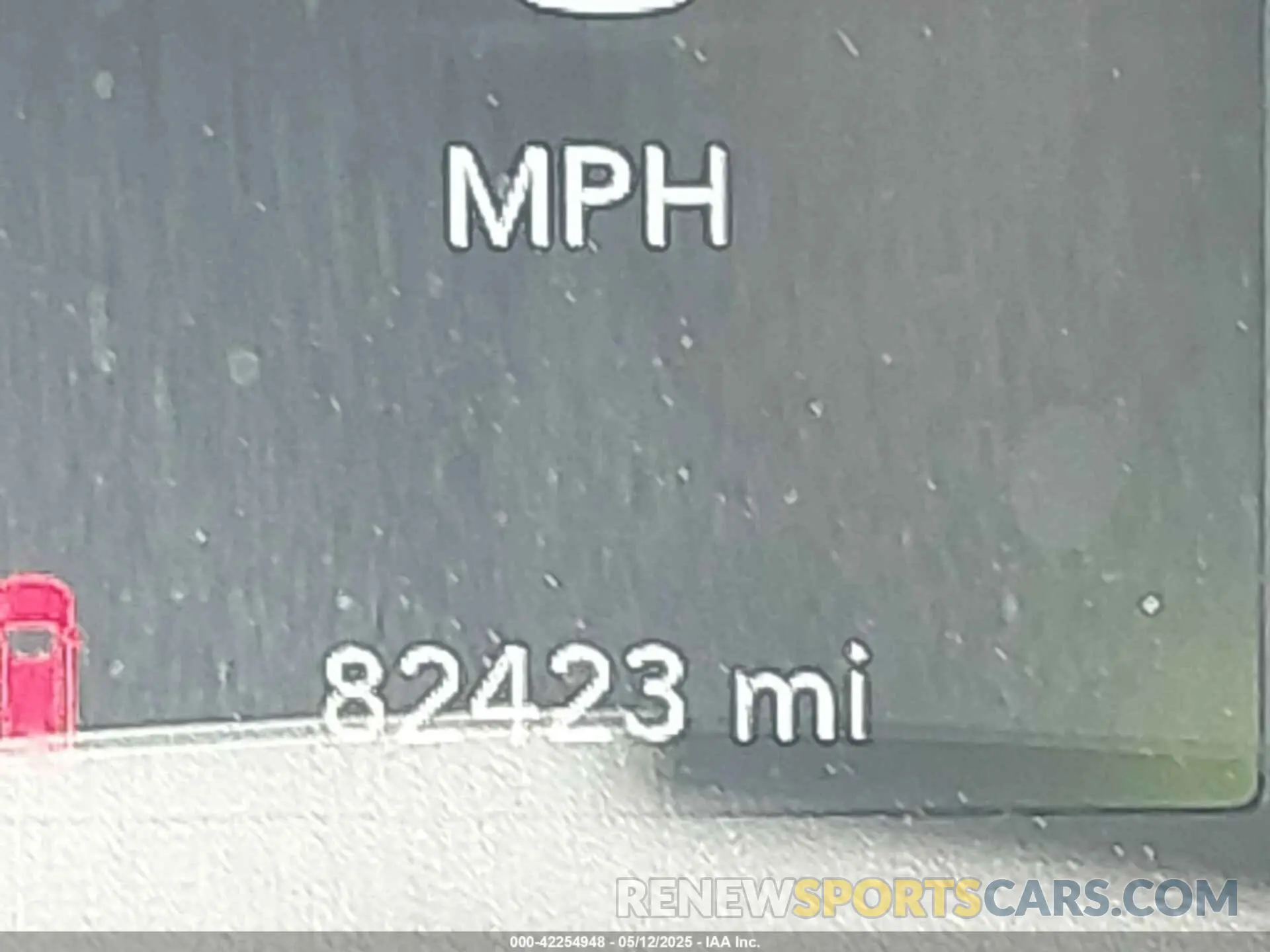16 Photograph of a damaged car 2C4RC1FG0KR574955 CHRYSLER PACIFICA 2019