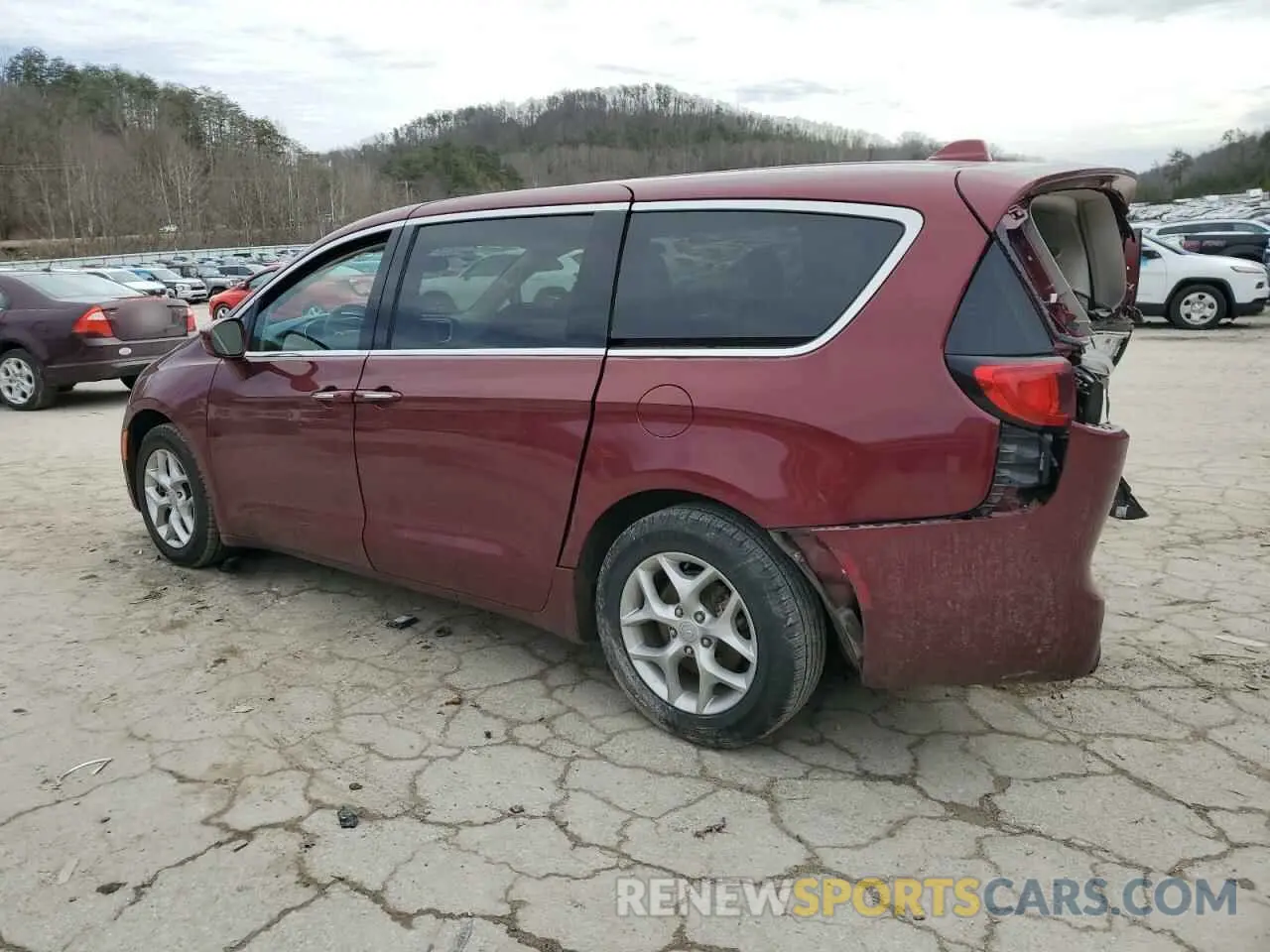 2 Фотография поврежденного автомобиля 2C4RC1FG0KR587978 CHRYSLER PACIFICA 2019