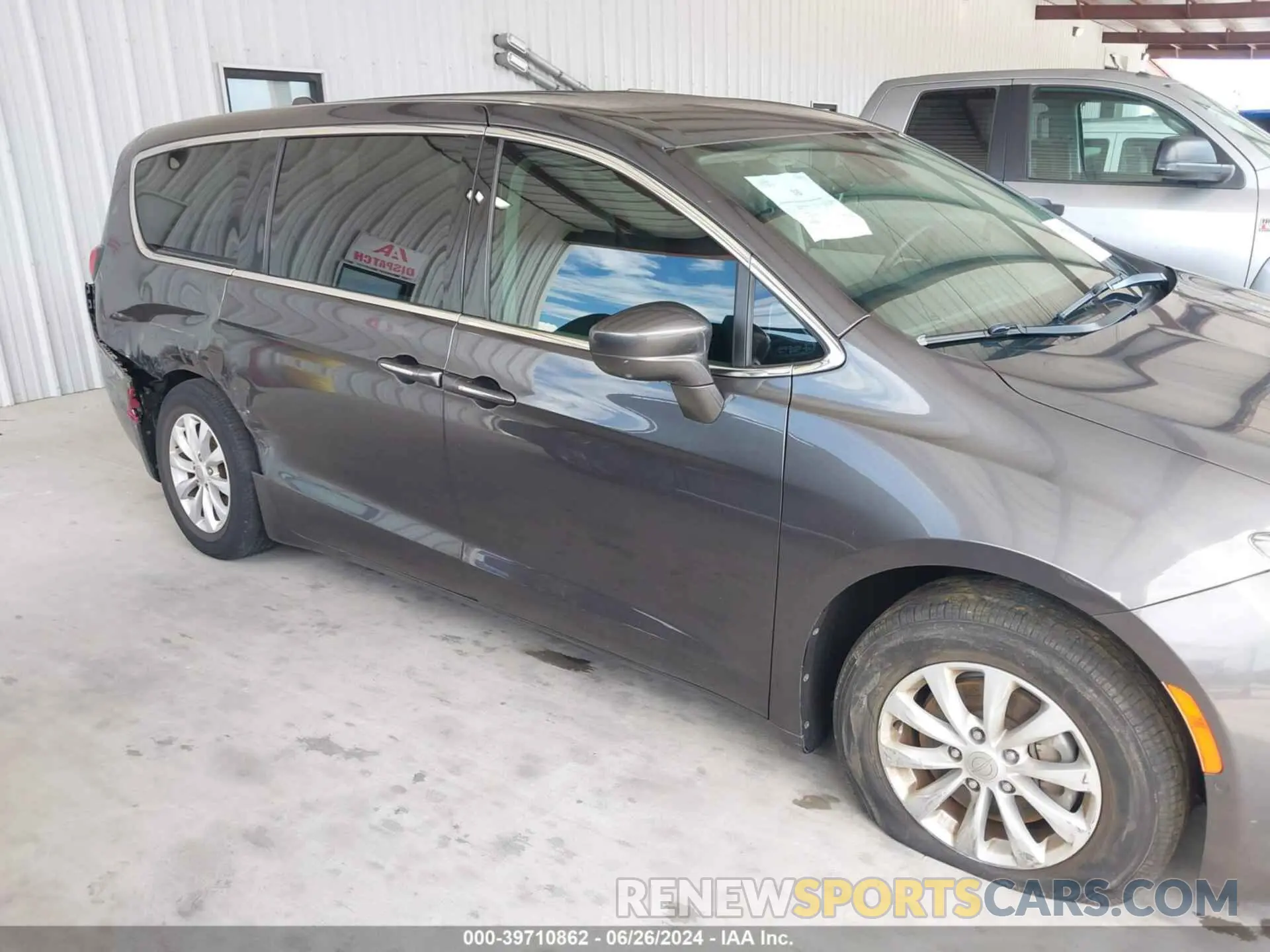 13 Photograph of a damaged car 2C4RC1FG1KR528857 CHRYSLER PACIFICA 2019