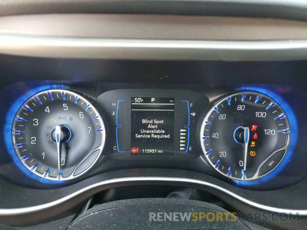 9 Фотография поврежденного автомобиля 2C4RC1FG1KR629946 CHRYSLER PACIFICA 2019