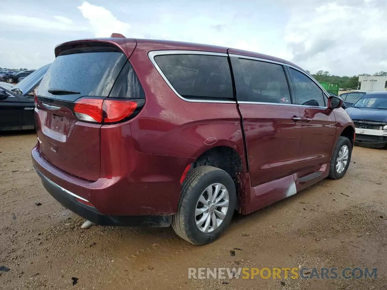 3 Фотография поврежденного автомобиля 2C4RC1FG1KR638971 CHRYSLER PACIFICA 2019