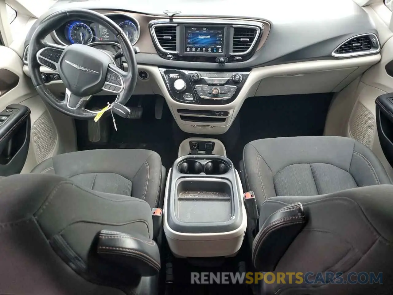 8 Photograph of a damaged car 2C4RC1FG2KR506477 CHRYSLER PACIFICA 2019