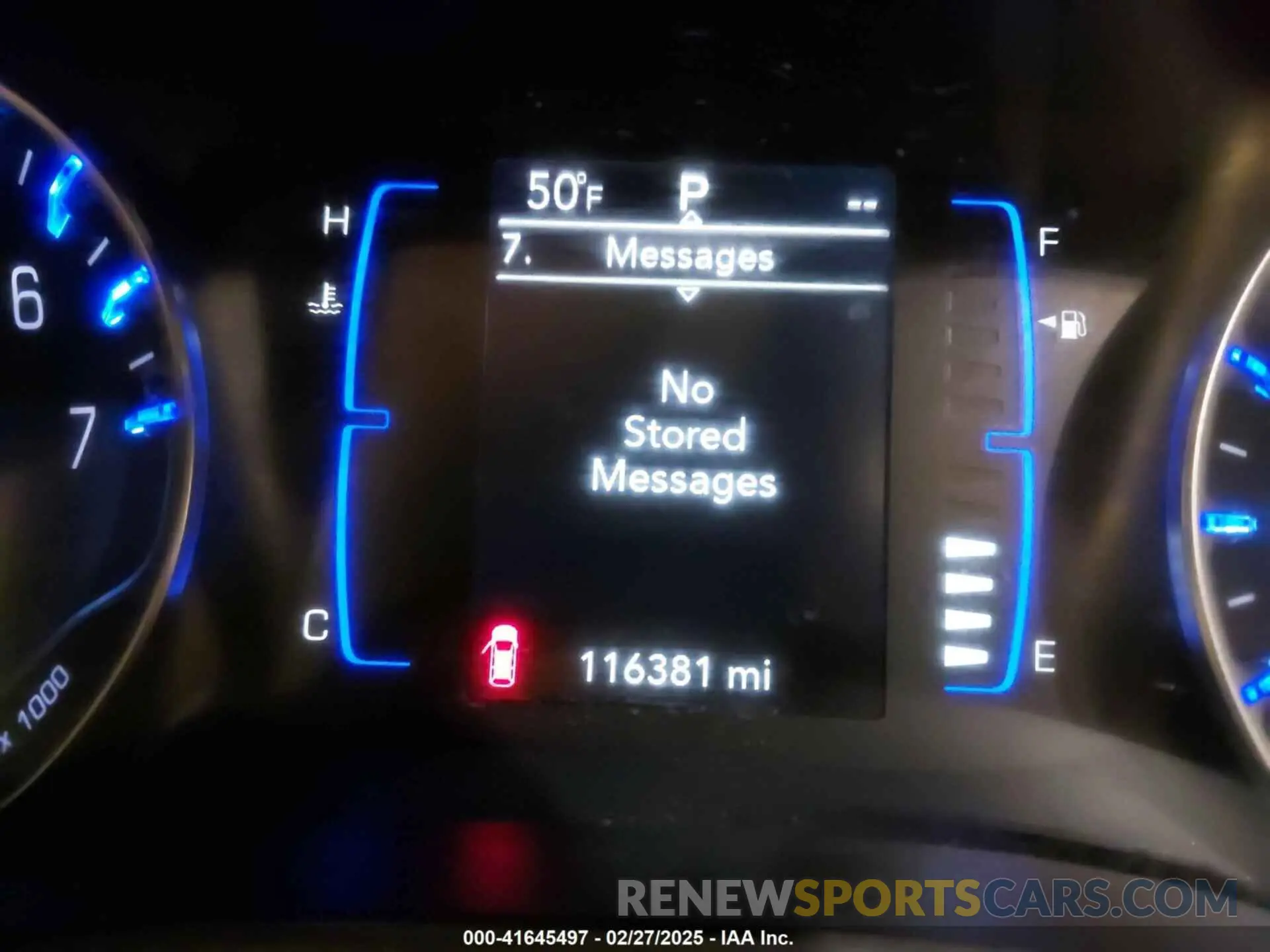 15 Photograph of a damaged car 2C4RC1FG3KR556322 CHRYSLER PACIFICA 2019