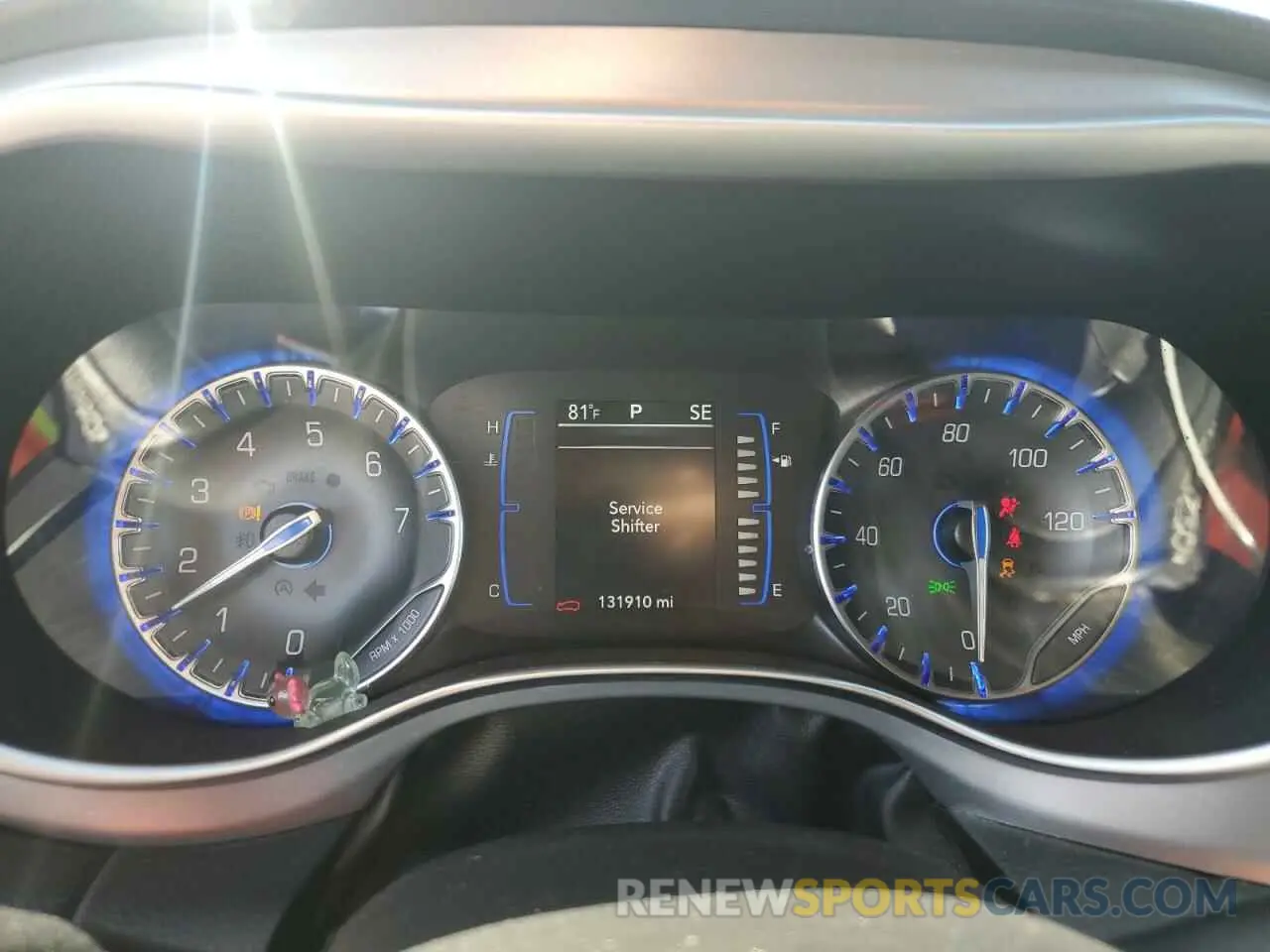 9 Photograph of a damaged car 2C4RC1FG4KR734142 CHRYSLER PACIFICA 2019