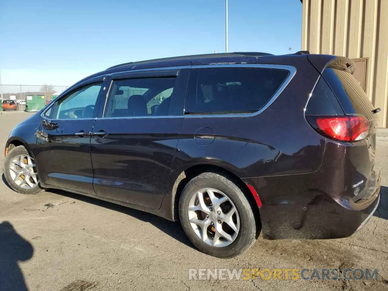 2 Фотография поврежденного автомобиля 2C4RC1FG8KR525471 CHRYSLER PACIFICA 2019