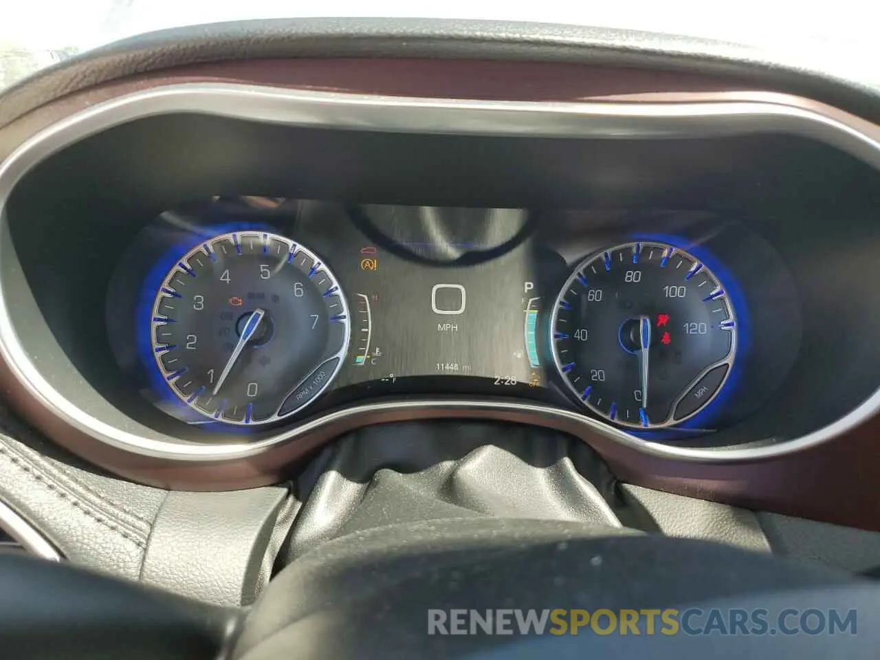 9 Photograph of a damaged car 2C4RC1GG1KR525567 CHRYSLER PACIFICA 2019