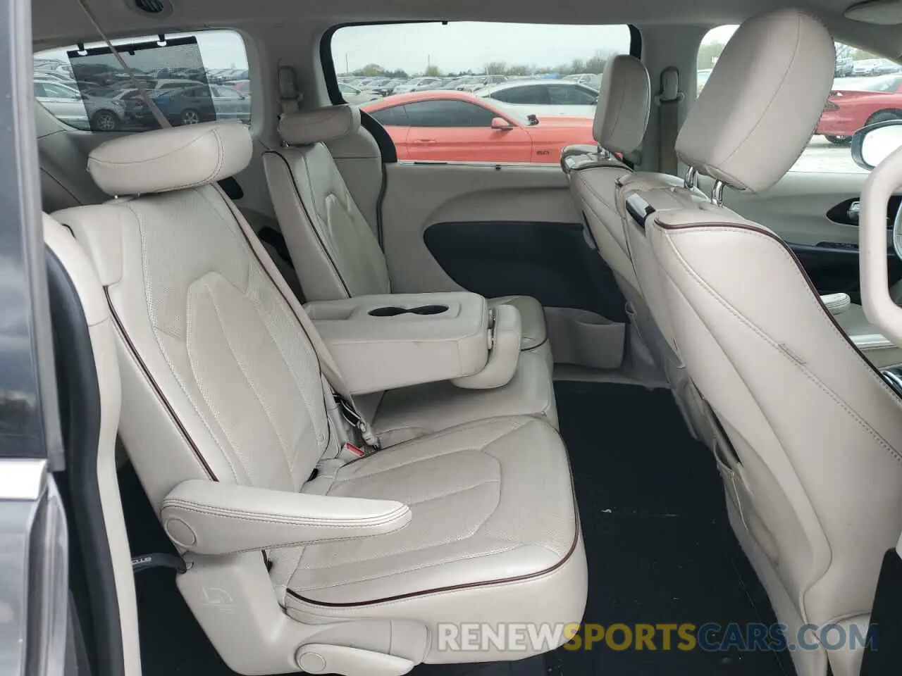 12 Photograph of a damaged car 2C4RC1GG1KR597630 CHRYSLER PACIFICA 2019
