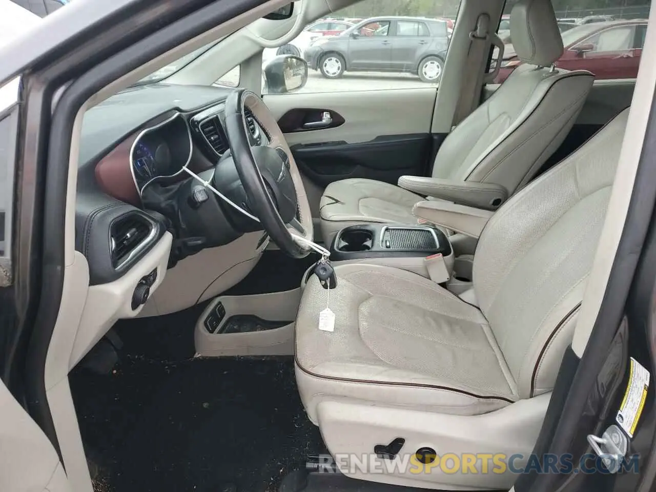 7 Photograph of a damaged car 2C4RC1GG1KR597630 CHRYSLER PACIFICA 2019