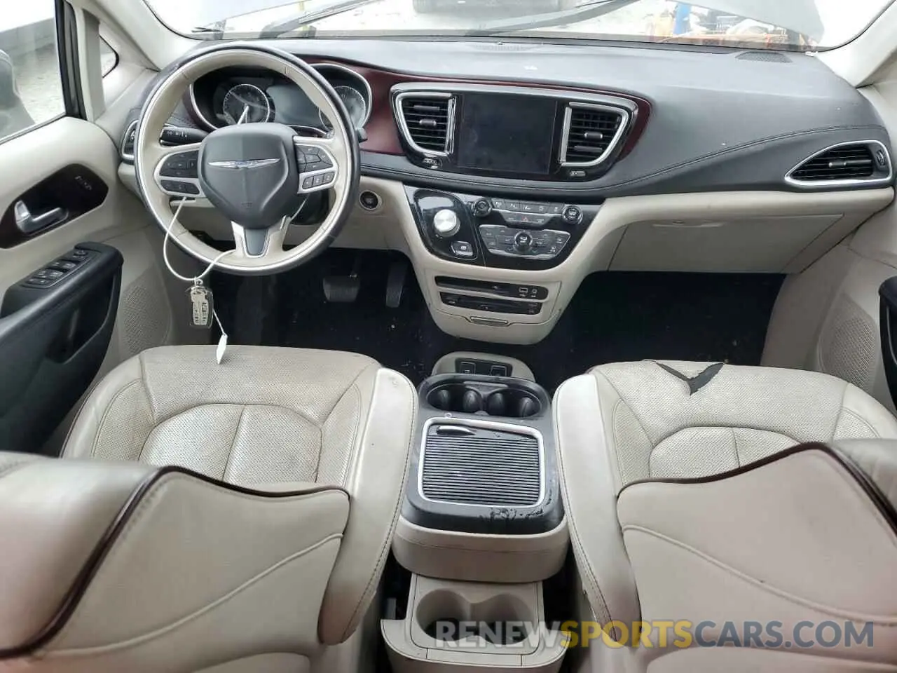 8 Photograph of a damaged car 2C4RC1GG1KR597630 CHRYSLER PACIFICA 2019