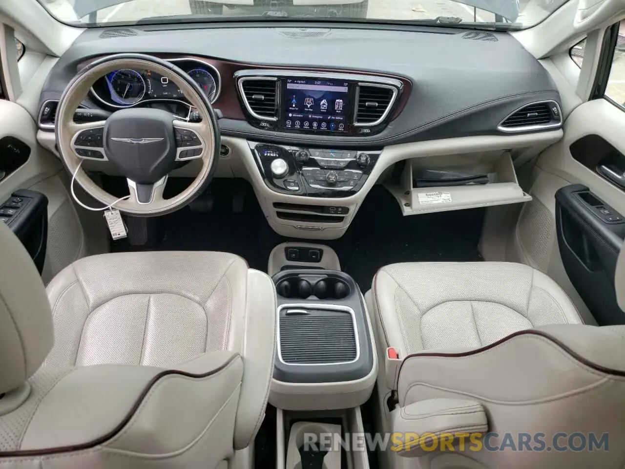 8 Photograph of a damaged car 2C4RC1GG4KR551743 CHRYSLER PACIFICA 2019