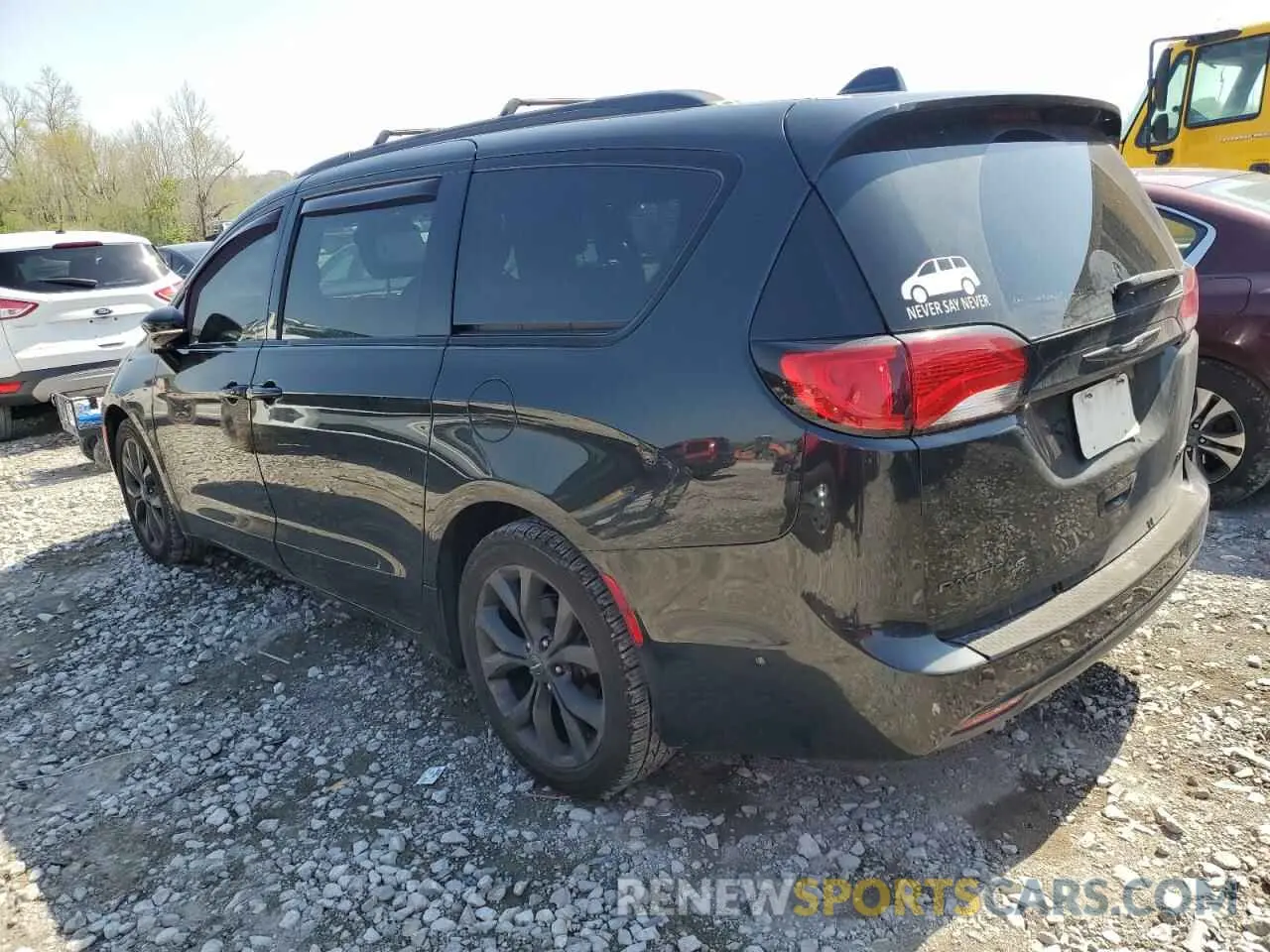 2 Фотография поврежденного автомобиля 2C4RC1GG4KR643869 CHRYSLER PACIFICA 2019