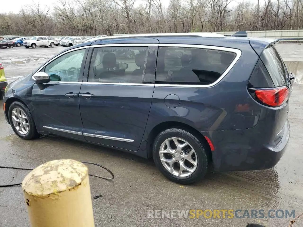 2 Photograph of a damaged car 2C4RC1GG4KR655553 CHRYSLER PACIFICA 2019