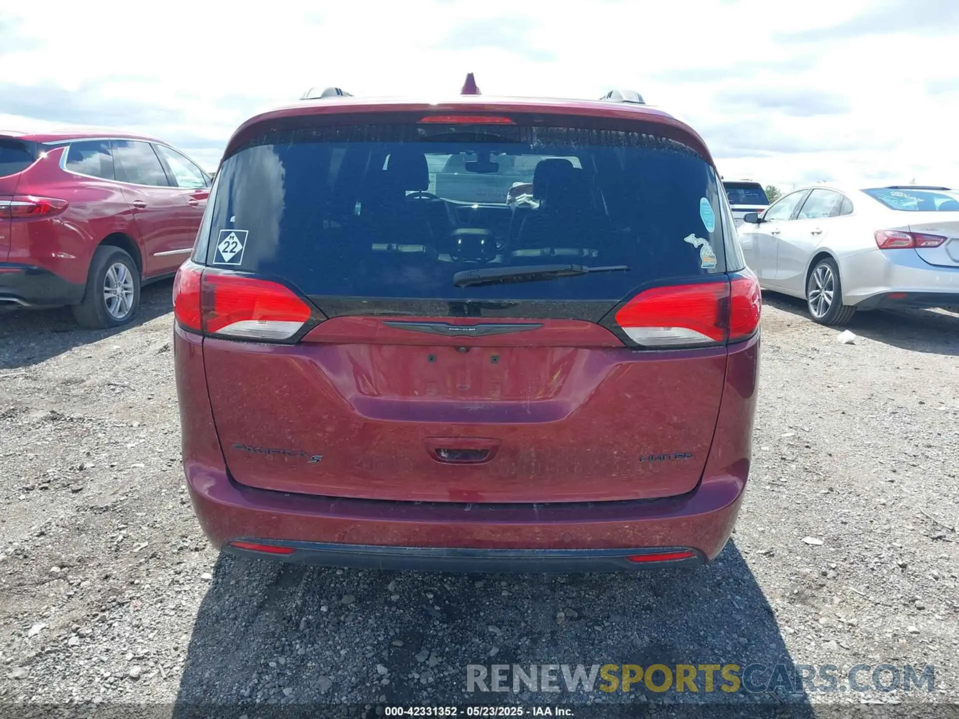 16 Фотография поврежденного автомобиля 2C4RC1GG5KR652497 CHRYSLER PACIFICA 2019