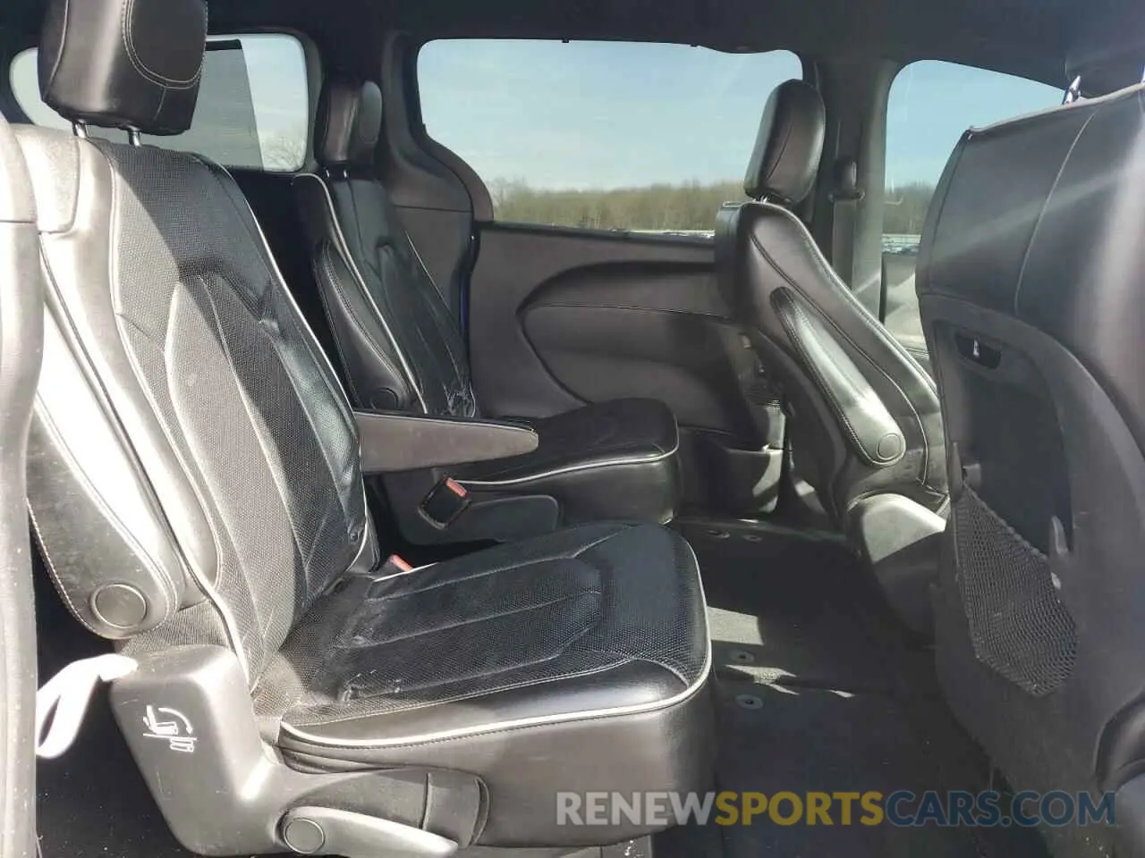 12 Фотография поврежденного автомобиля 2C4RC1GG6KR686870 CHRYSLER PACIFICA 2019