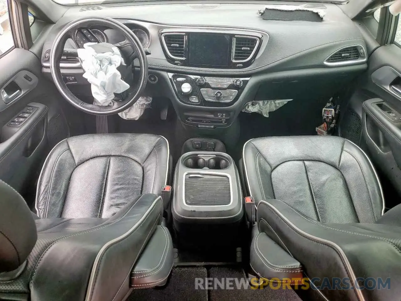 8 Photograph of a damaged car 2C4RC1GG7KR541692 CHRYSLER PACIFICA 2019