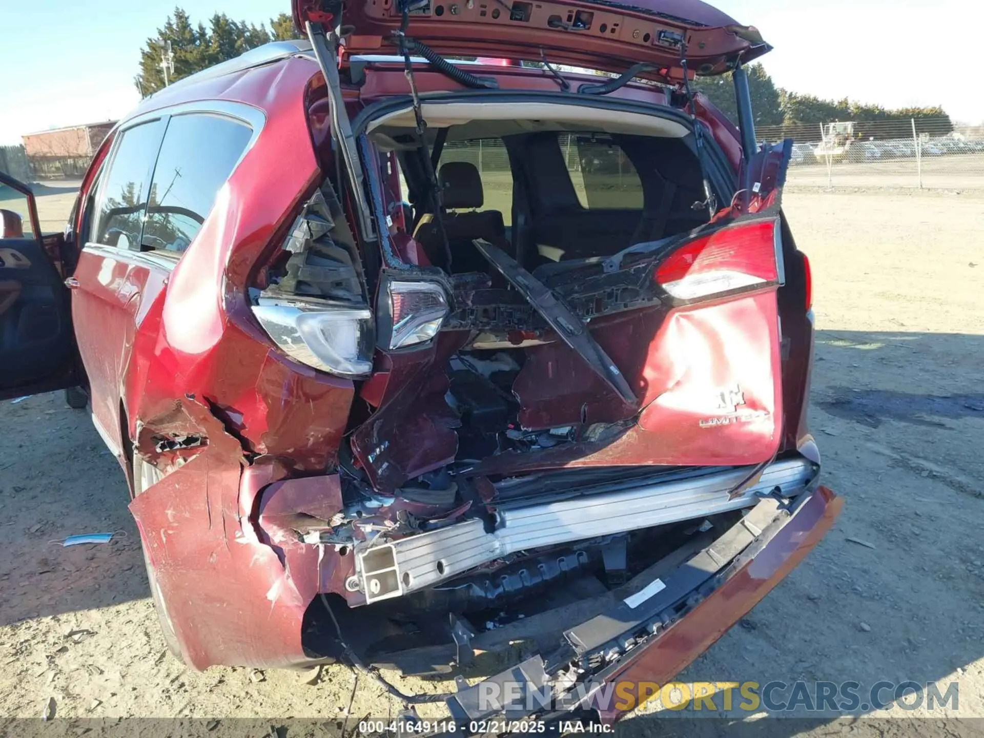 6 Фотография поврежденного автомобиля 2C4RC1GG9KR627909 CHRYSLER PACIFICA 2019