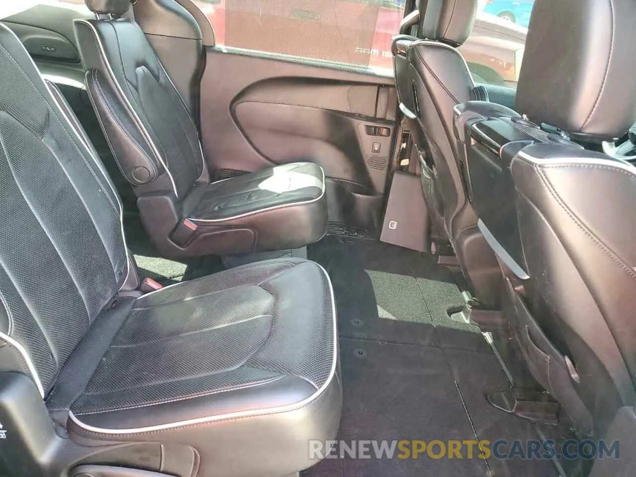 11 Фотография поврежденного автомобиля 2C4RC1GGXKR616773 CHRYSLER PACIFICA 2019