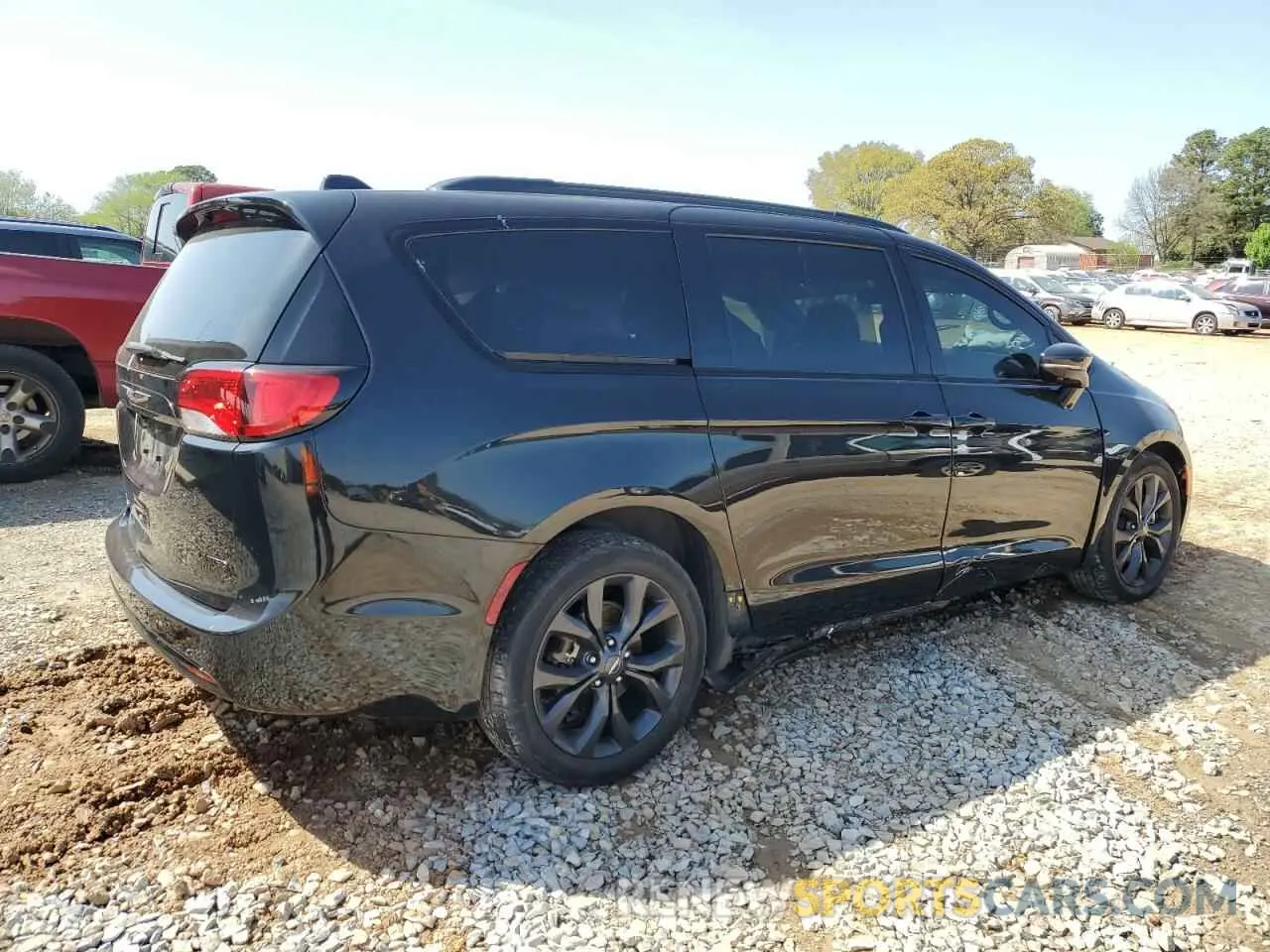 3 Фотография поврежденного автомобиля 2C4RC1GGXKR616773 CHRYSLER PACIFICA 2019