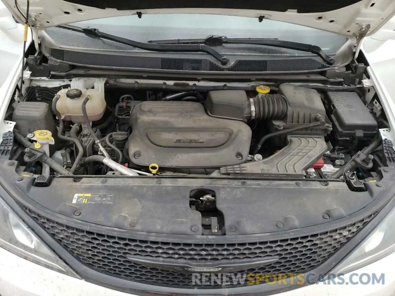 12 Photograph of a damaged car 2C4RC1GGXKR681574 CHRYSLER PACIFICA 2019