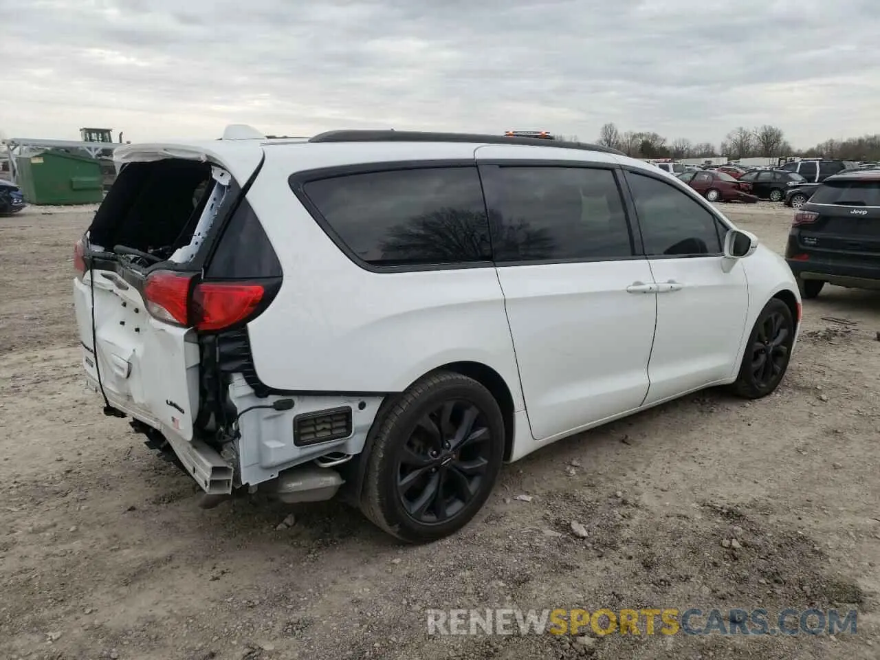 3 Photograph of a damaged car 2C4RC1GGXKR681574 CHRYSLER PACIFICA 2019