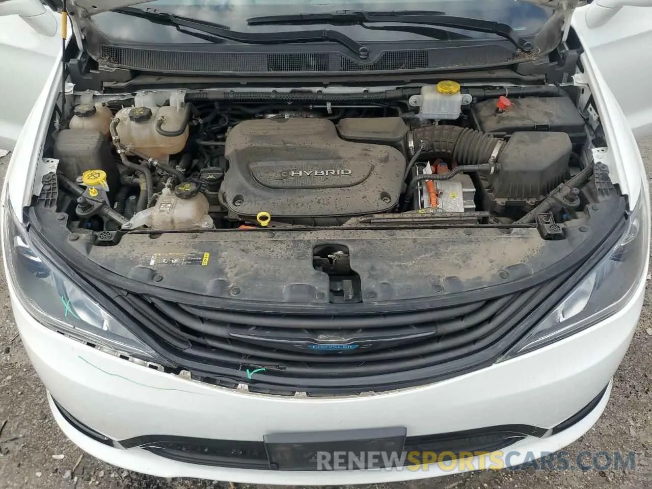 12 Photograph of a damaged car 2C4RC1N72KR668773 CHRYSLER PACIFICA 2019