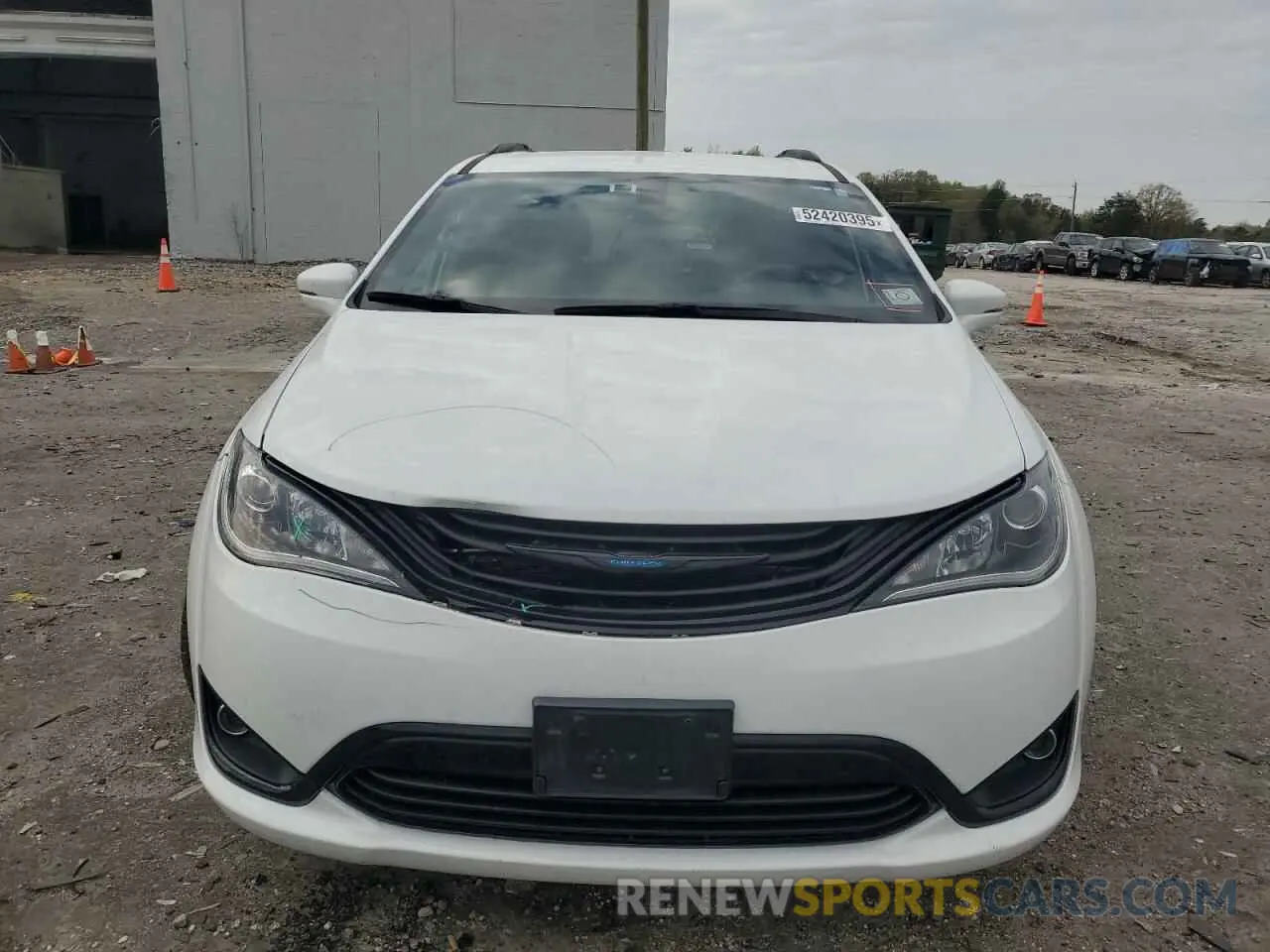 5 Photograph of a damaged car 2C4RC1N72KR668773 CHRYSLER PACIFICA 2019