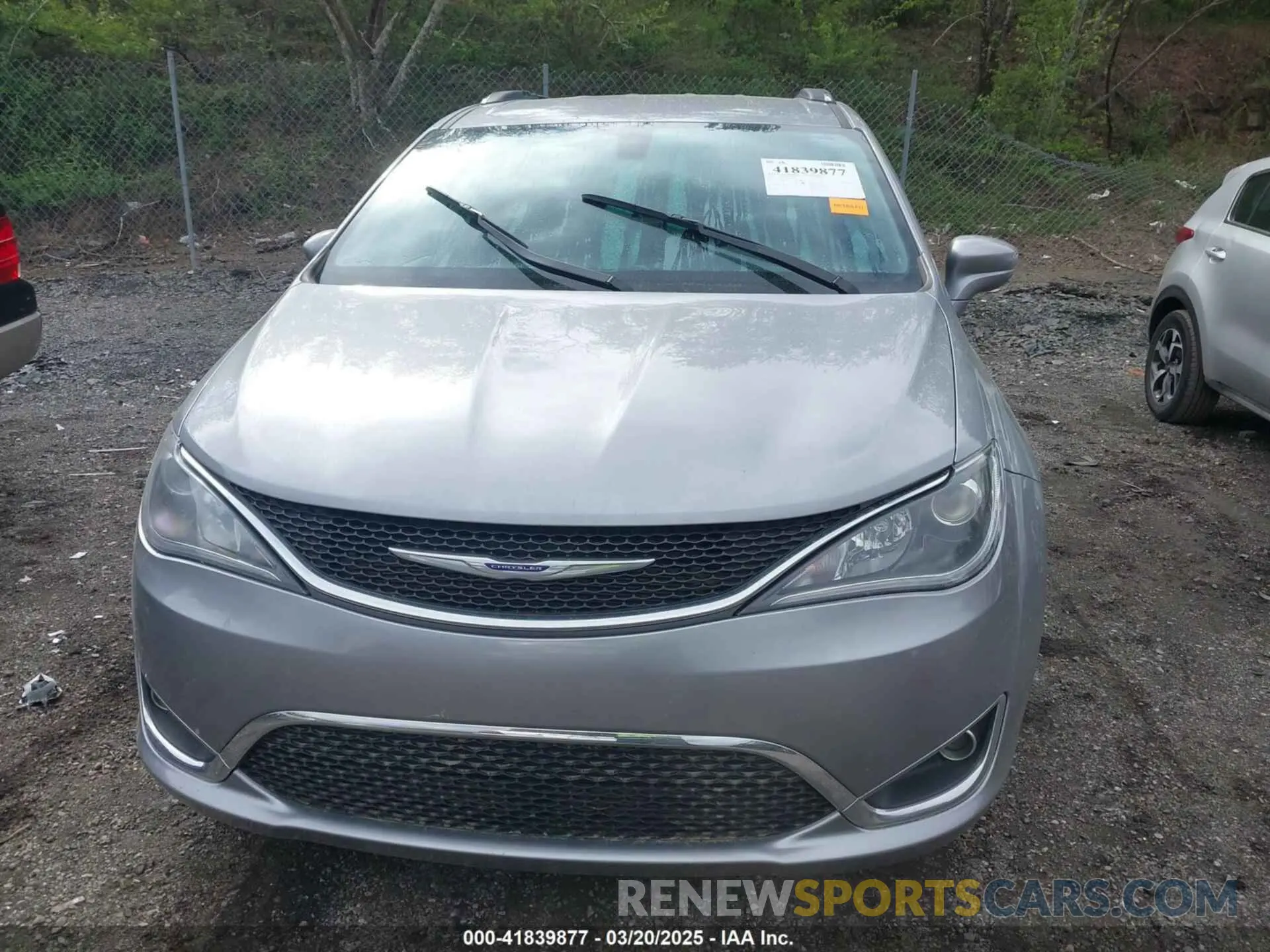 6 Photograph of a damaged car 2C4RC1BG1LR114193 CHRYSLER PACIFICA 2020
