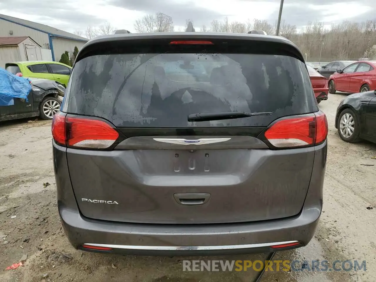 6 Photograph of a damaged car 2C4RC1BG1LR125310 CHRYSLER PACIFICA 2020