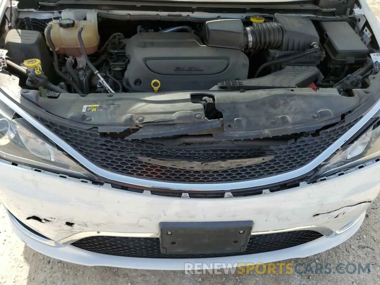 14 Photograph of a damaged car 2C4RC1BG1LR250341 CHRYSLER PACIFICA 2020