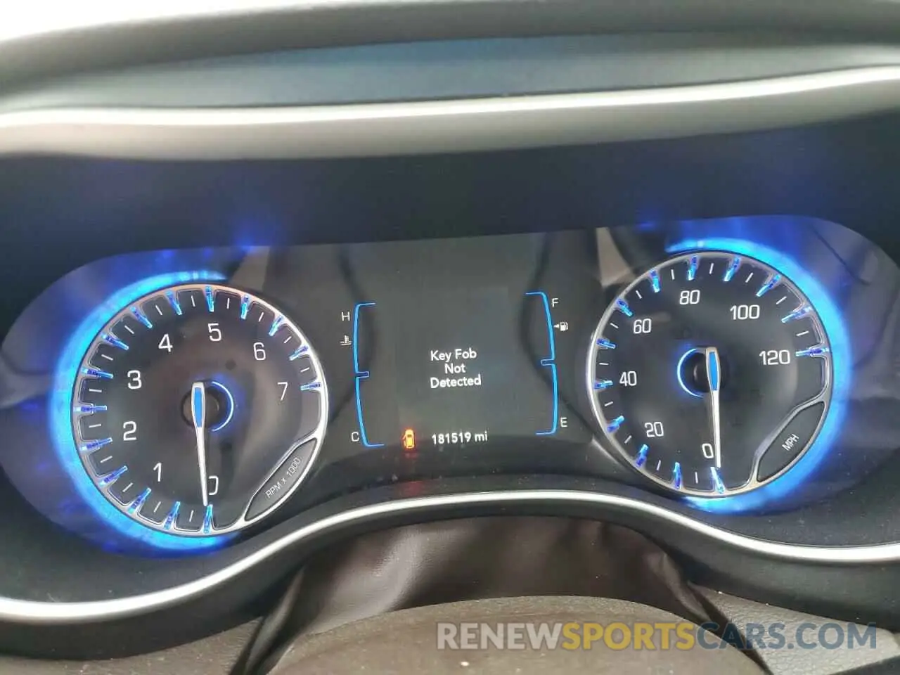 9 Фотография поврежденного автомобиля 2C4RC1BG2LR115059 CHRYSLER PACIFICA 2020