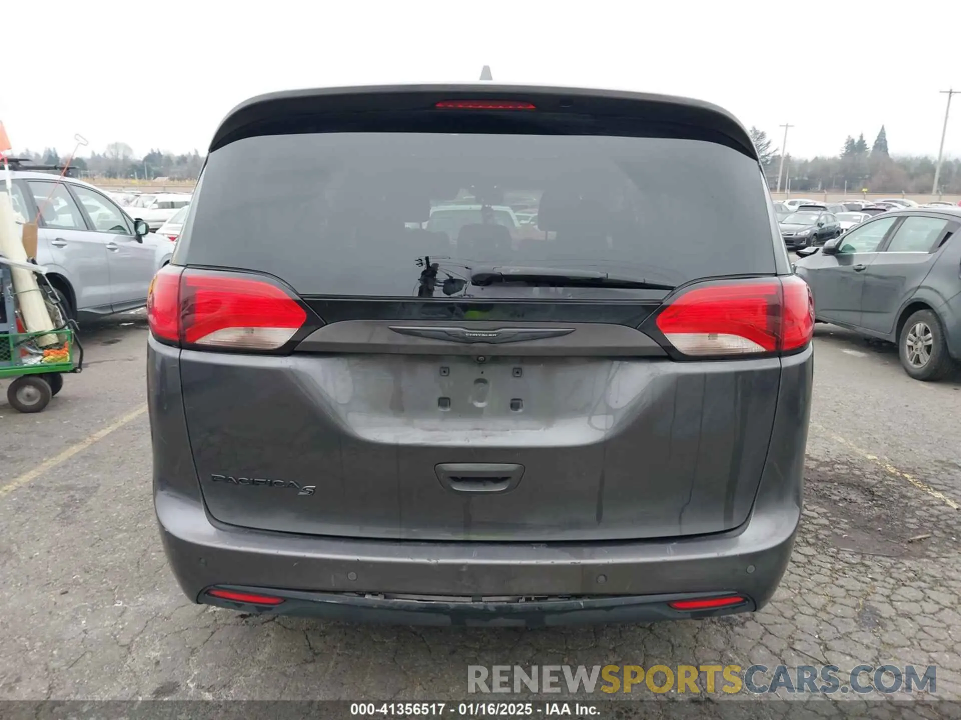 16 Фотография поврежденного автомобиля 2C4RC1BG2LR232866 CHRYSLER PACIFICA 2020
