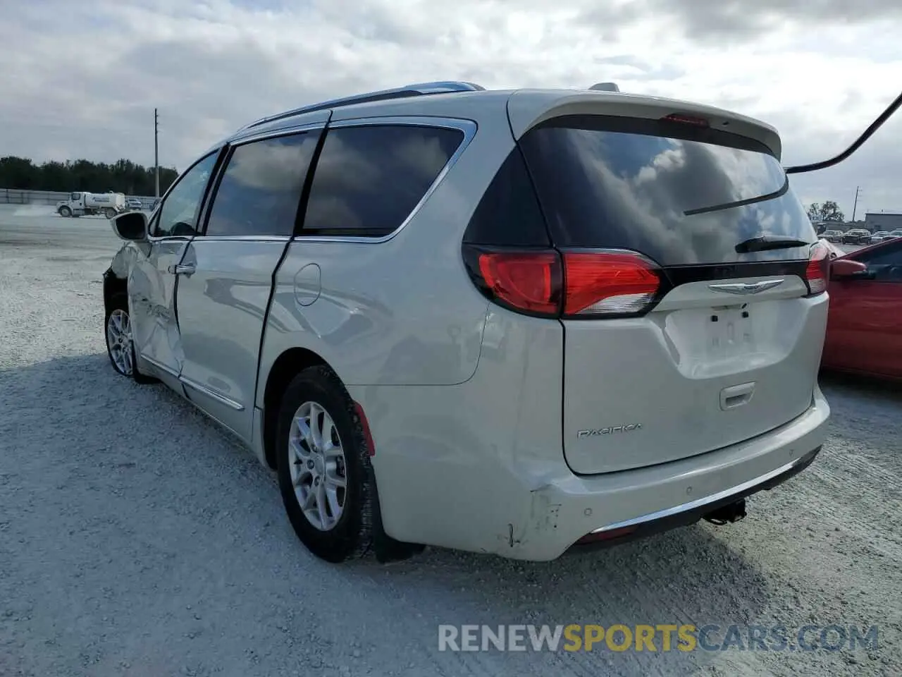 2 Фотография поврежденного автомобиля 2C4RC1BG2LR240028 CHRYSLER PACIFICA 2020