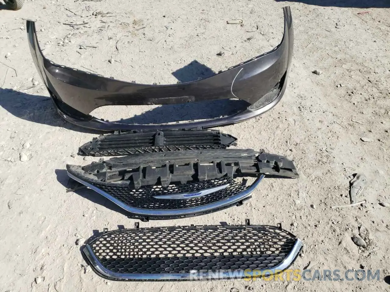 13 Фотография поврежденного автомобиля 2C4RC1BG3LR176792 CHRYSLER PACIFICA 2020