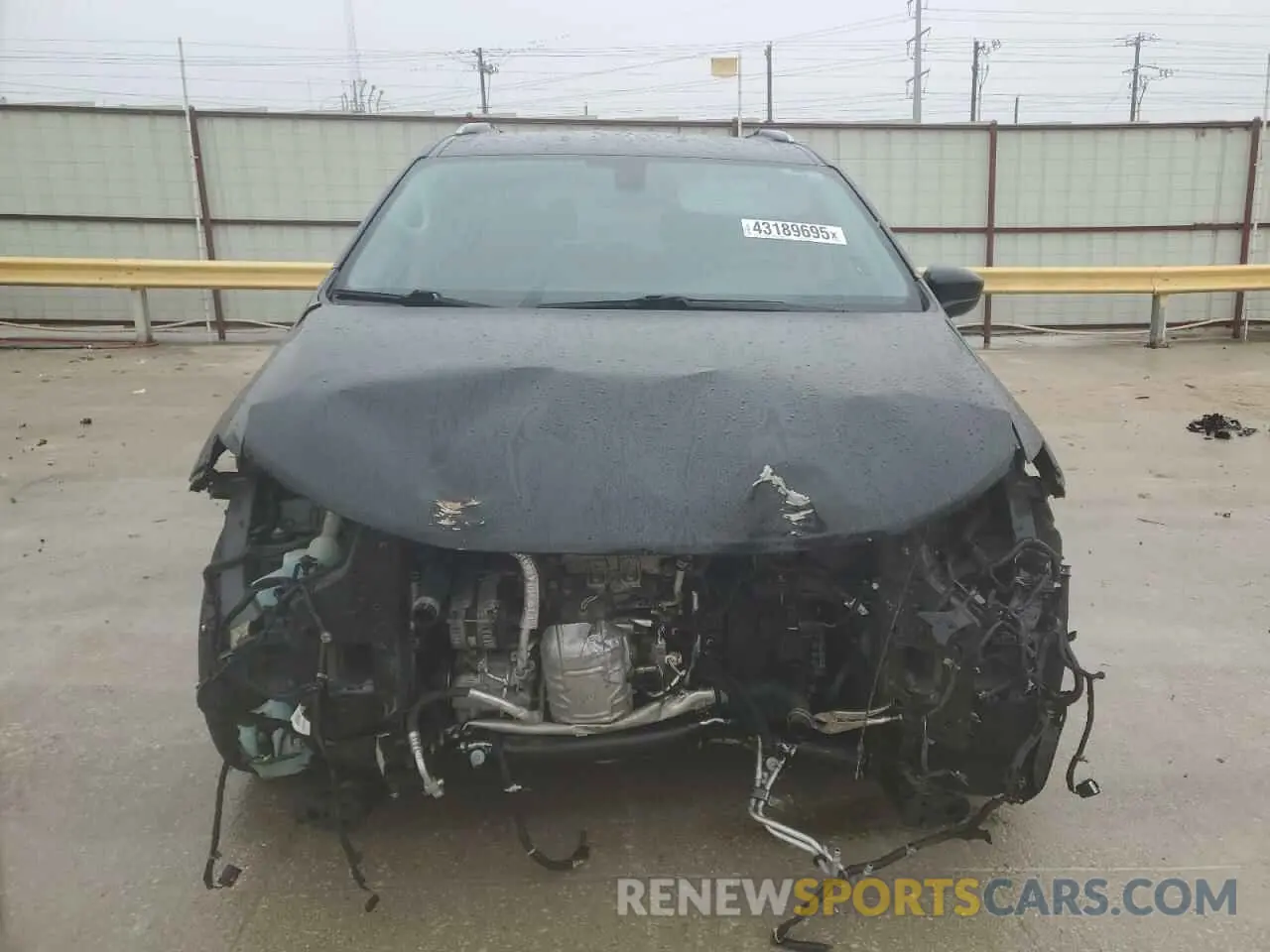 5 Фотография поврежденного автомобиля 2C4RC1BG3LR204980 CHRYSLER PACIFICA 2020