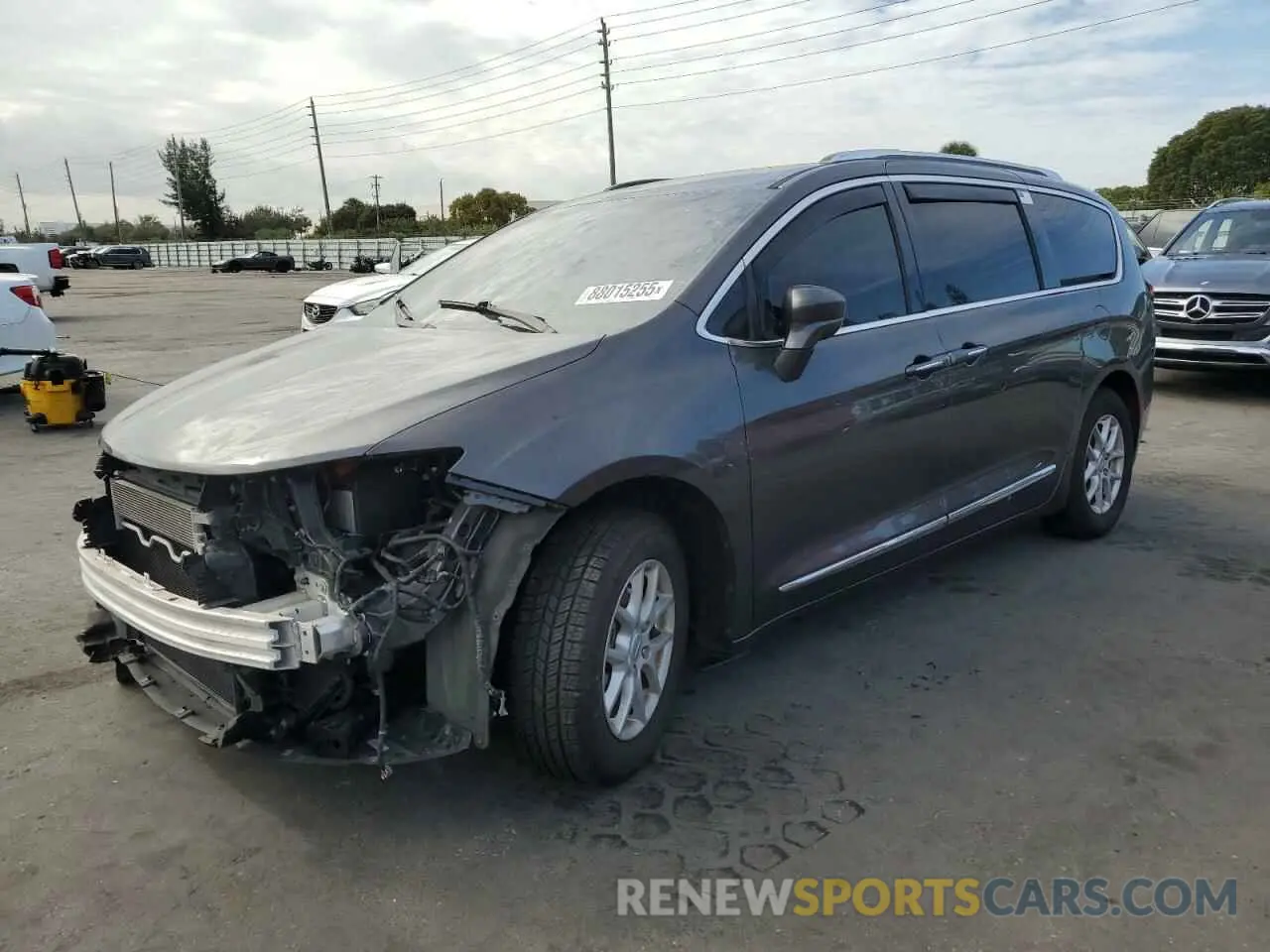 1 Фотография поврежденного автомобиля 2C4RC1BG6LR131037 CHRYSLER PACIFICA 2020