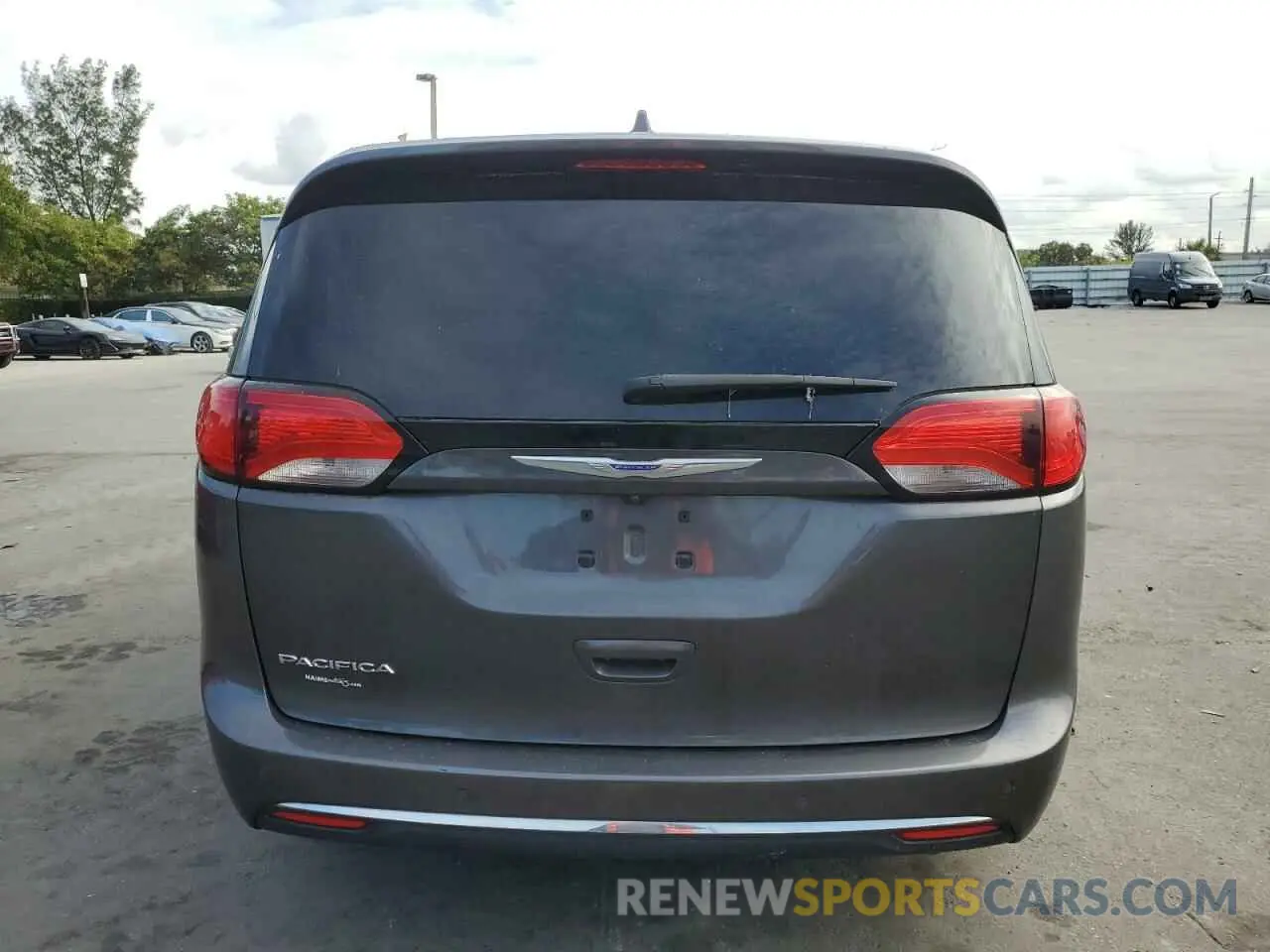 6 Фотография поврежденного автомобиля 2C4RC1BG6LR131037 CHRYSLER PACIFICA 2020