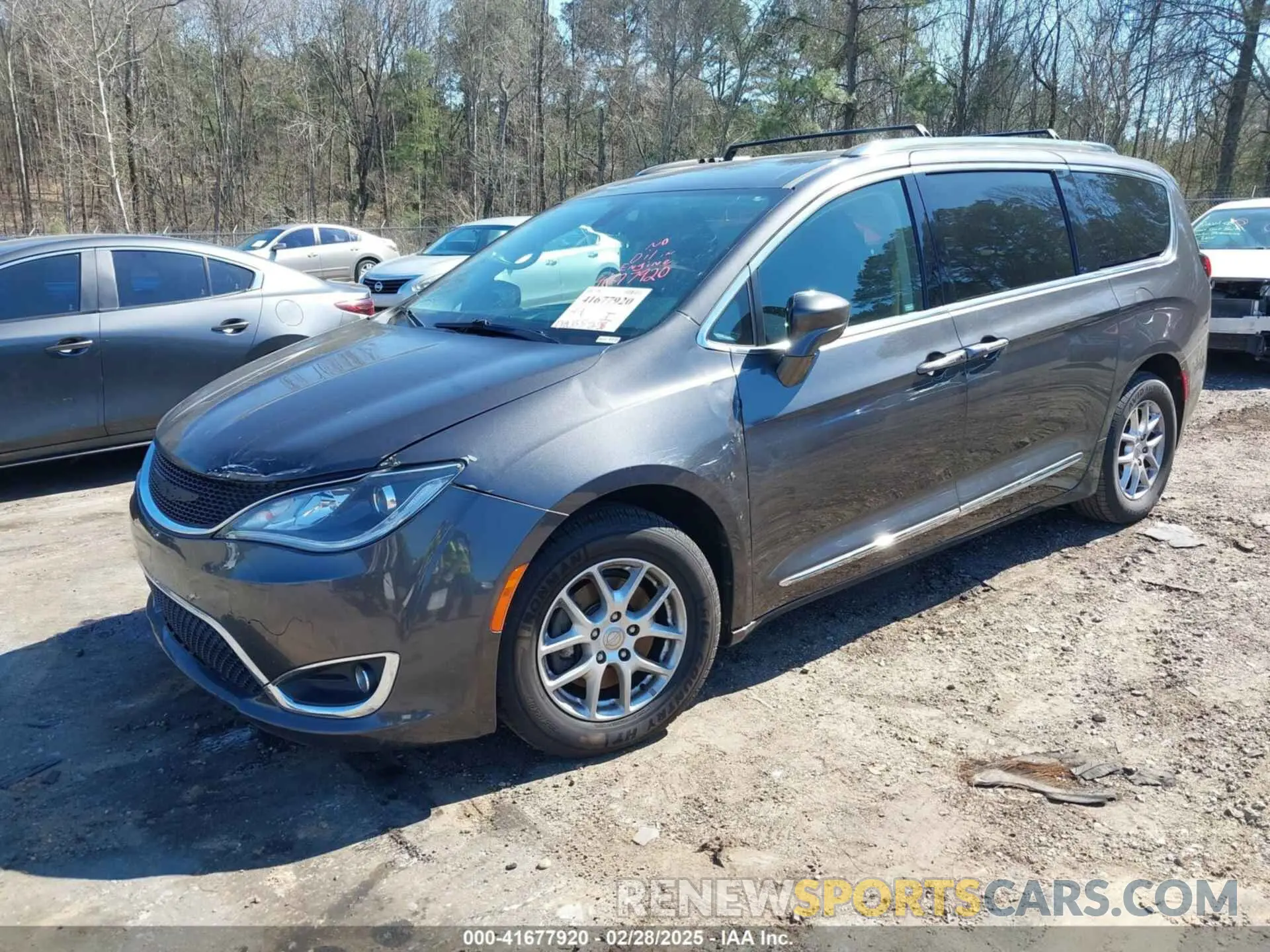 2 Фотография поврежденного автомобиля 2C4RC1BG6LR269130 CHRYSLER PACIFICA 2020