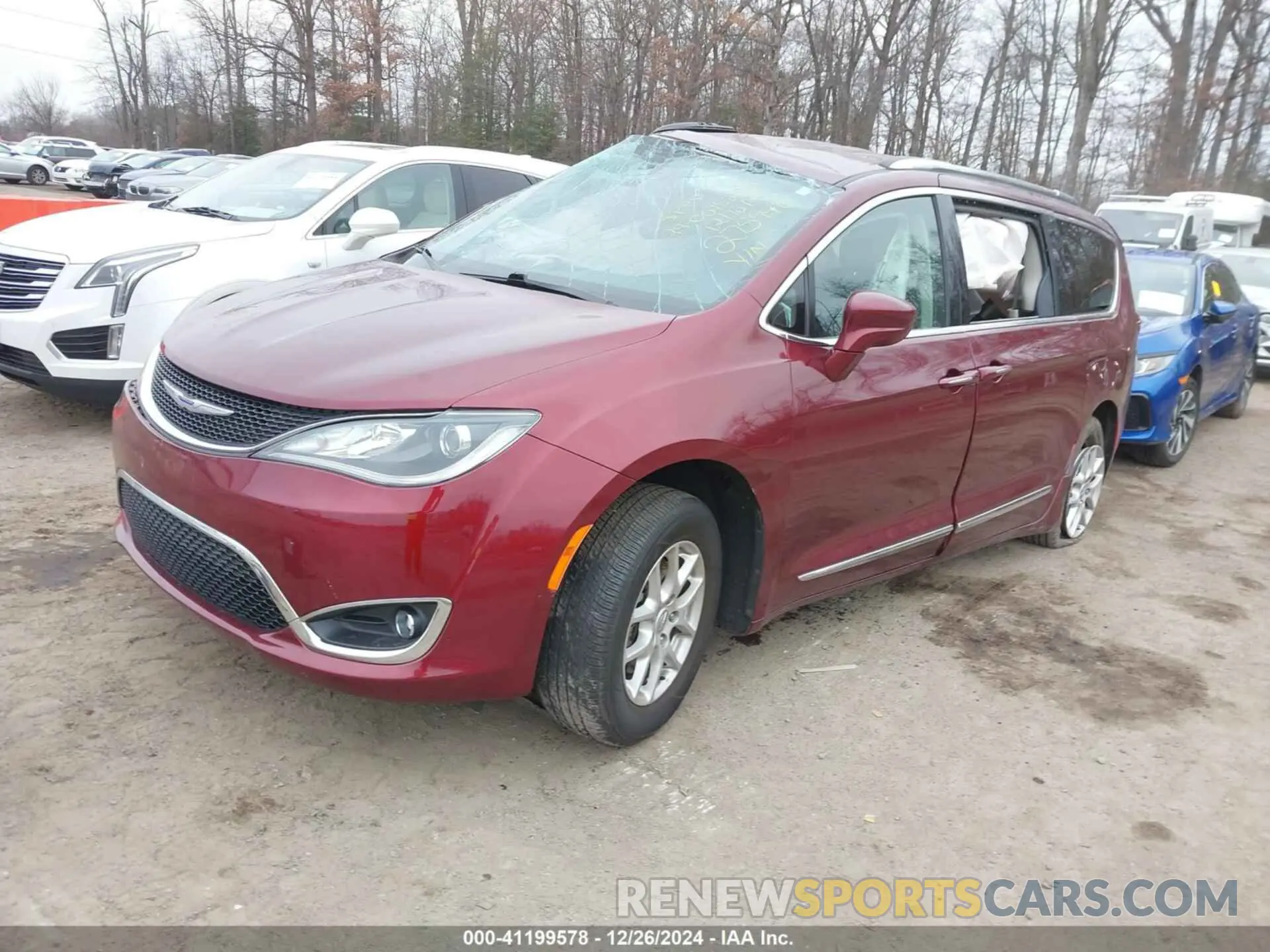 2 Фотография поврежденного автомобиля 2C4RC1BG6LR275946 CHRYSLER PACIFICA 2020