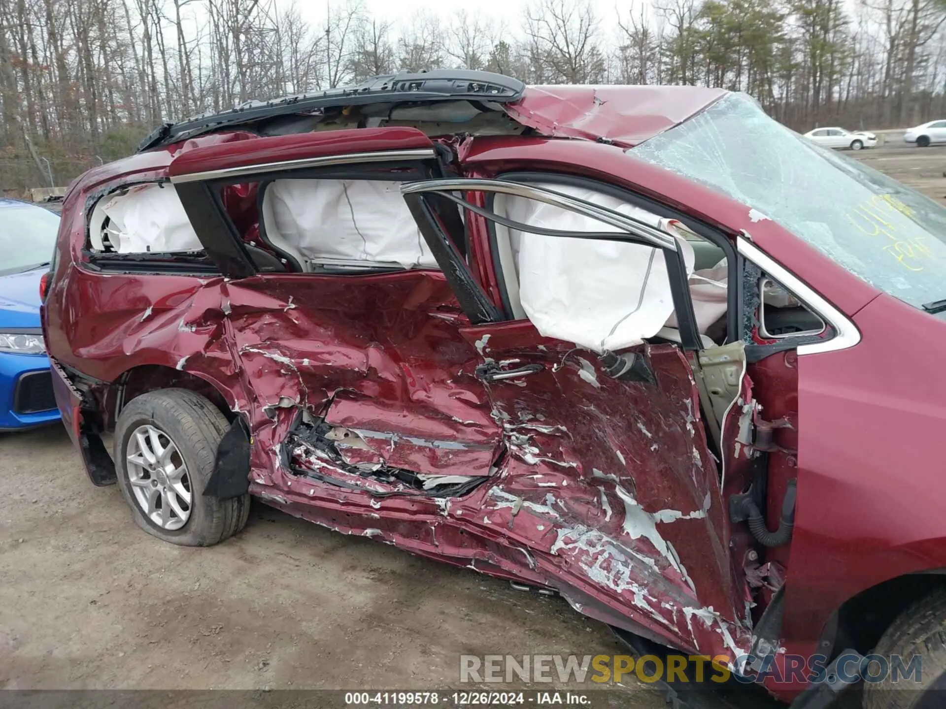 6 Фотография поврежденного автомобиля 2C4RC1BG6LR275946 CHRYSLER PACIFICA 2020