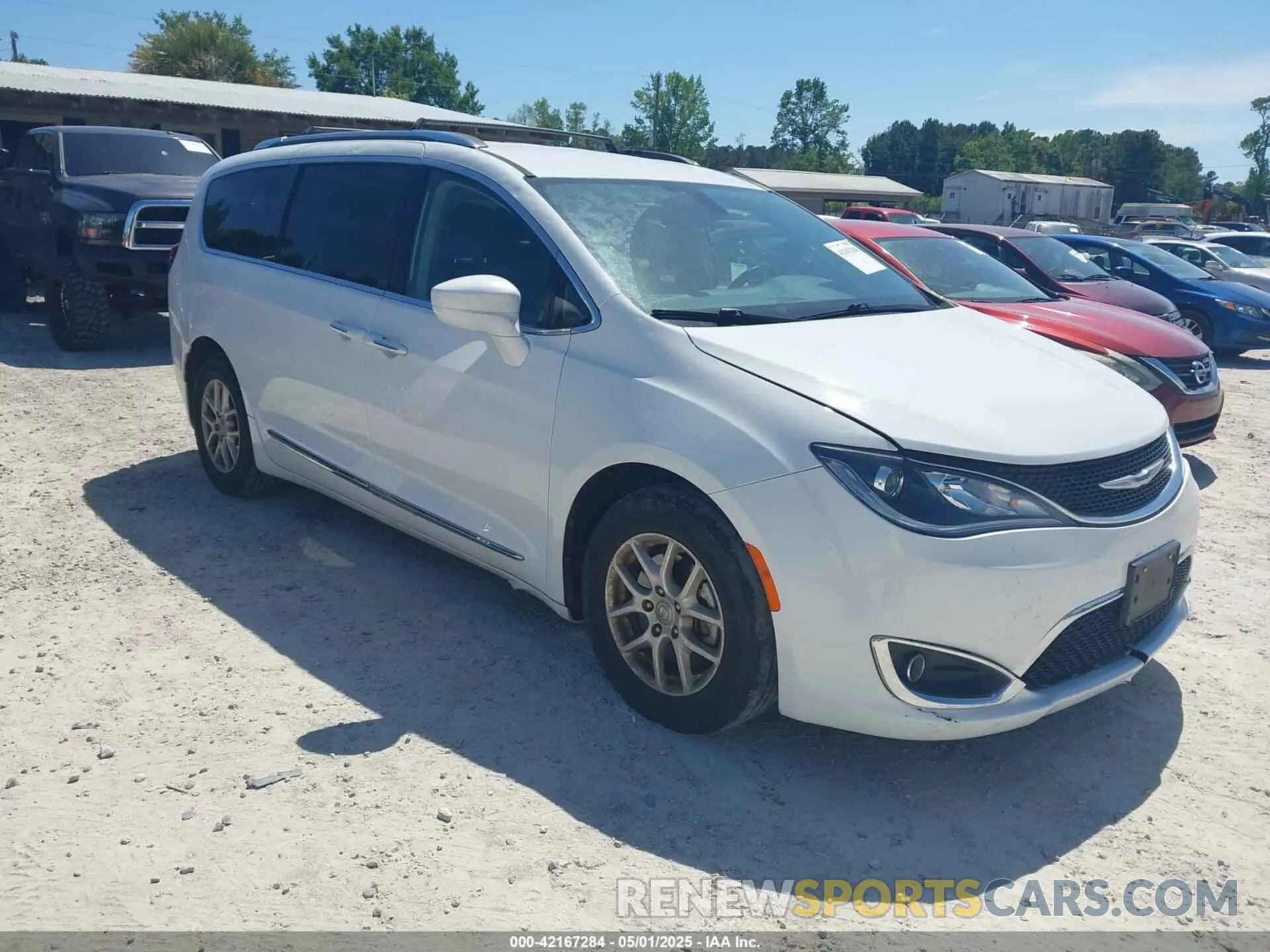 1 Photograph of a damaged car 2C4RC1BG6LR276742 CHRYSLER PACIFICA 2020