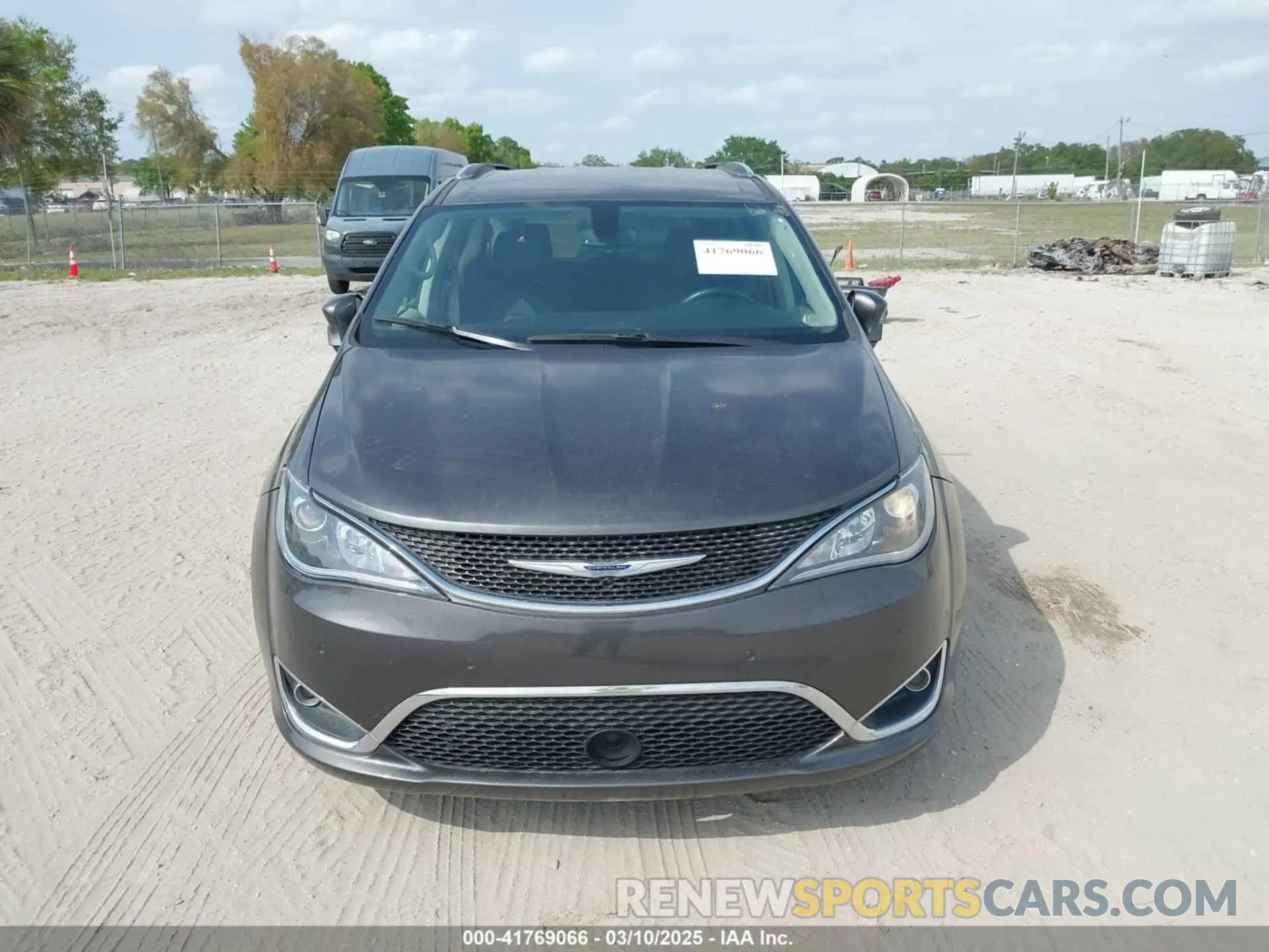 12 Фотография поврежденного автомобиля 2C4RC1BG6LR283903 CHRYSLER PACIFICA 2020