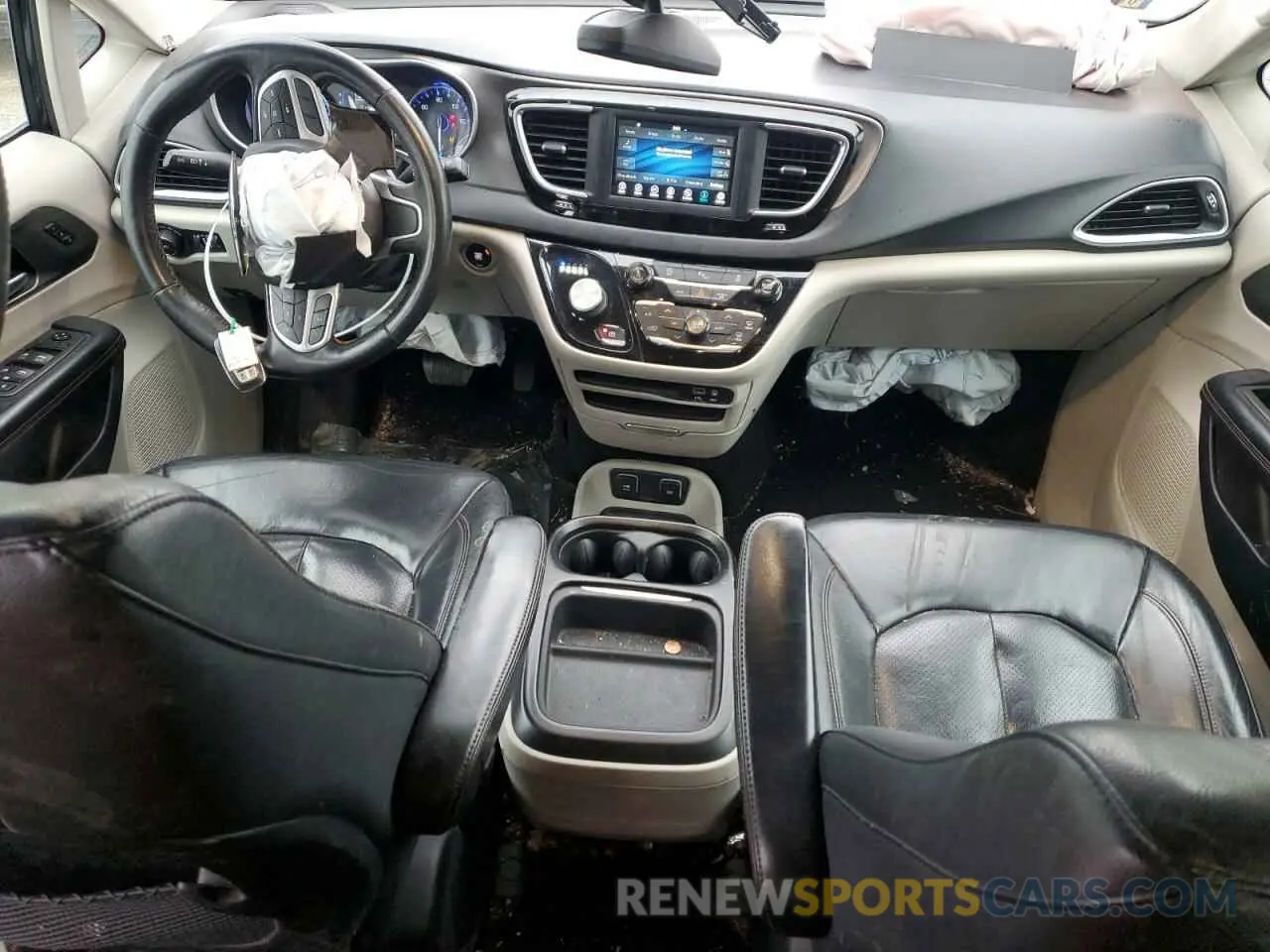 8 Photograph of a damaged car 2C4RC1BGXLR148021 CHRYSLER PACIFICA 2020