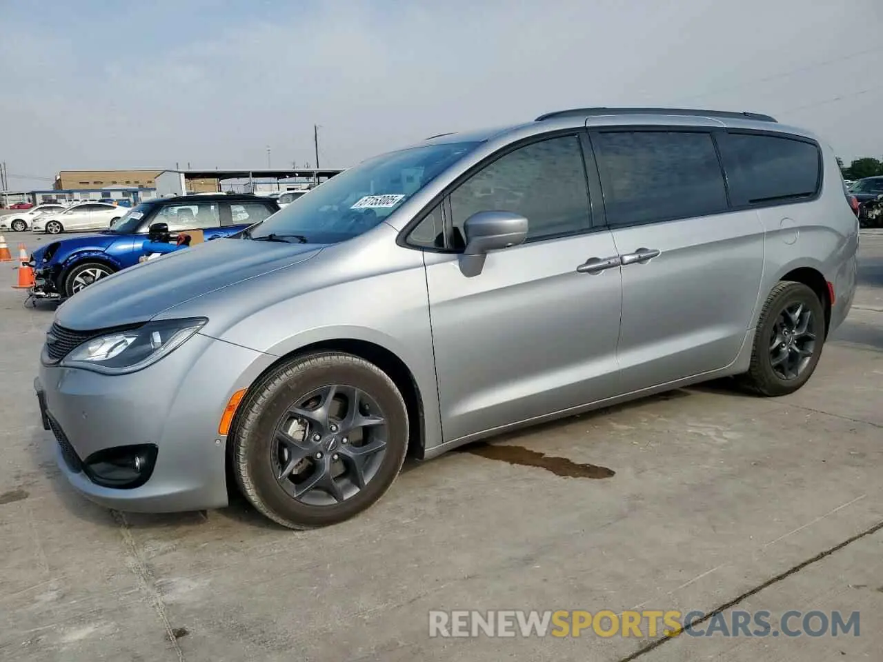 1 Фотография поврежденного автомобиля 2C4RC1EG0LR238273 CHRYSLER PACIFICA 2020